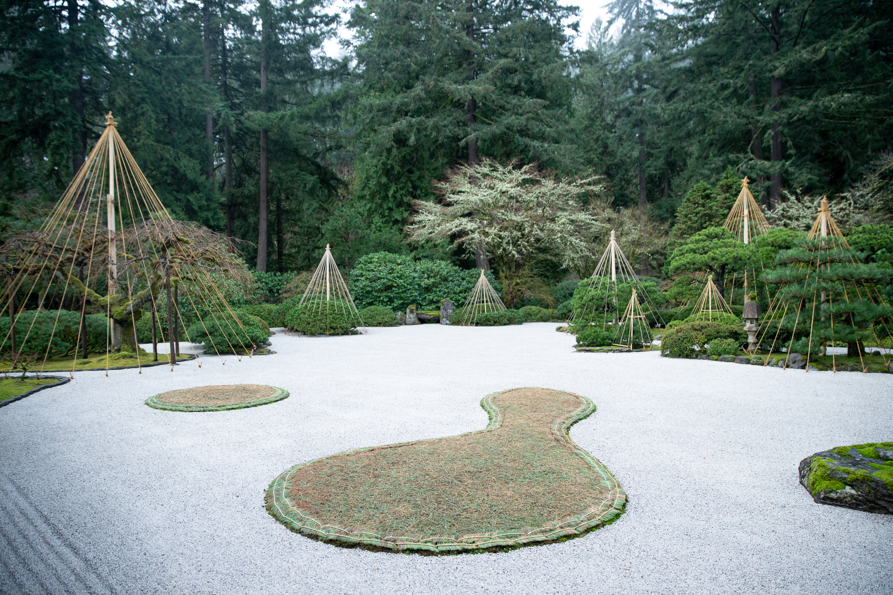 NO110オプティニール様 三角屋根のFLOWERS and GARDEN 5段 New York Times highlights Portland Japanese Garden - oregonlive.com