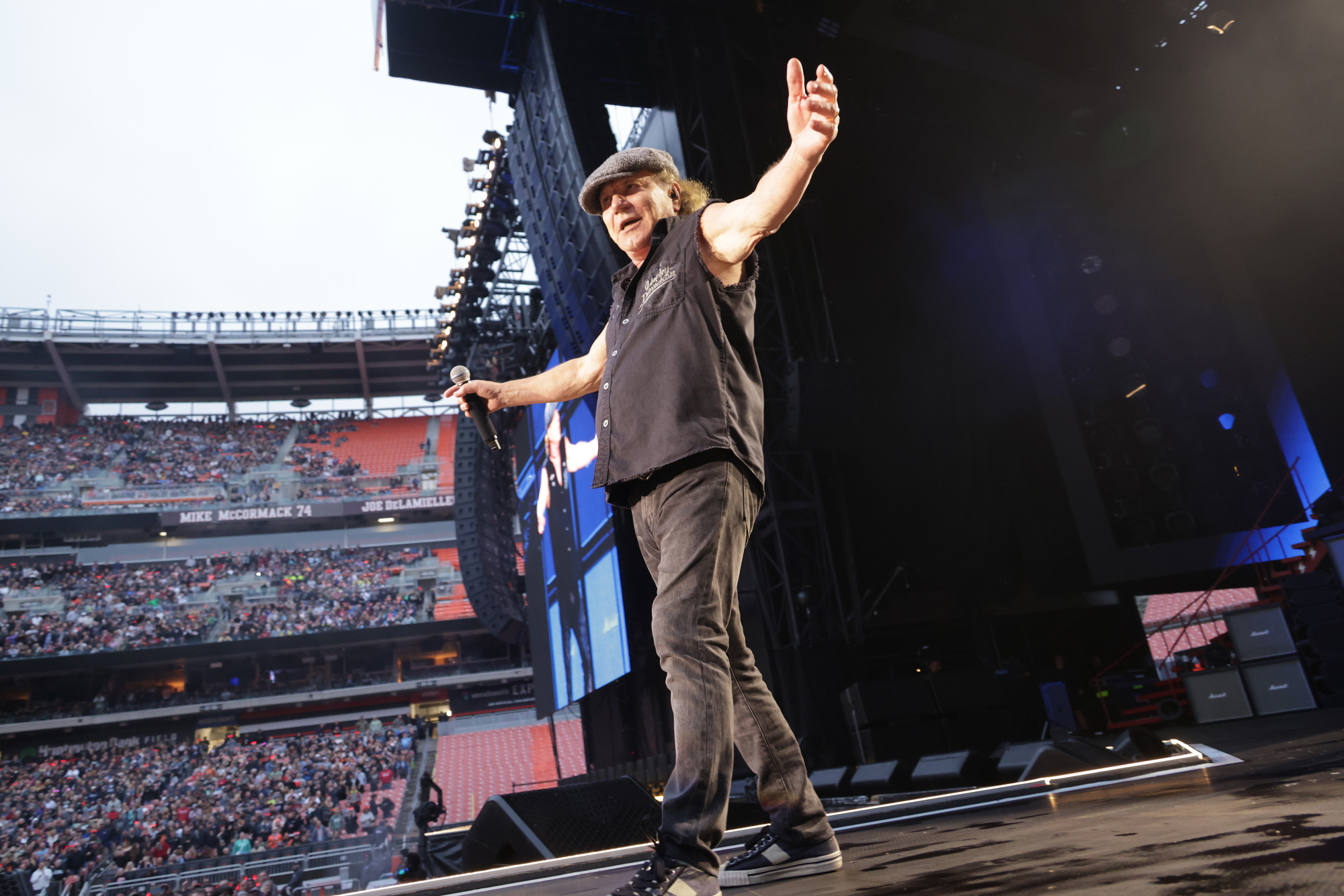 AC/DC closes out US Power Up 2025 tour in Cleveland - cleveland.com