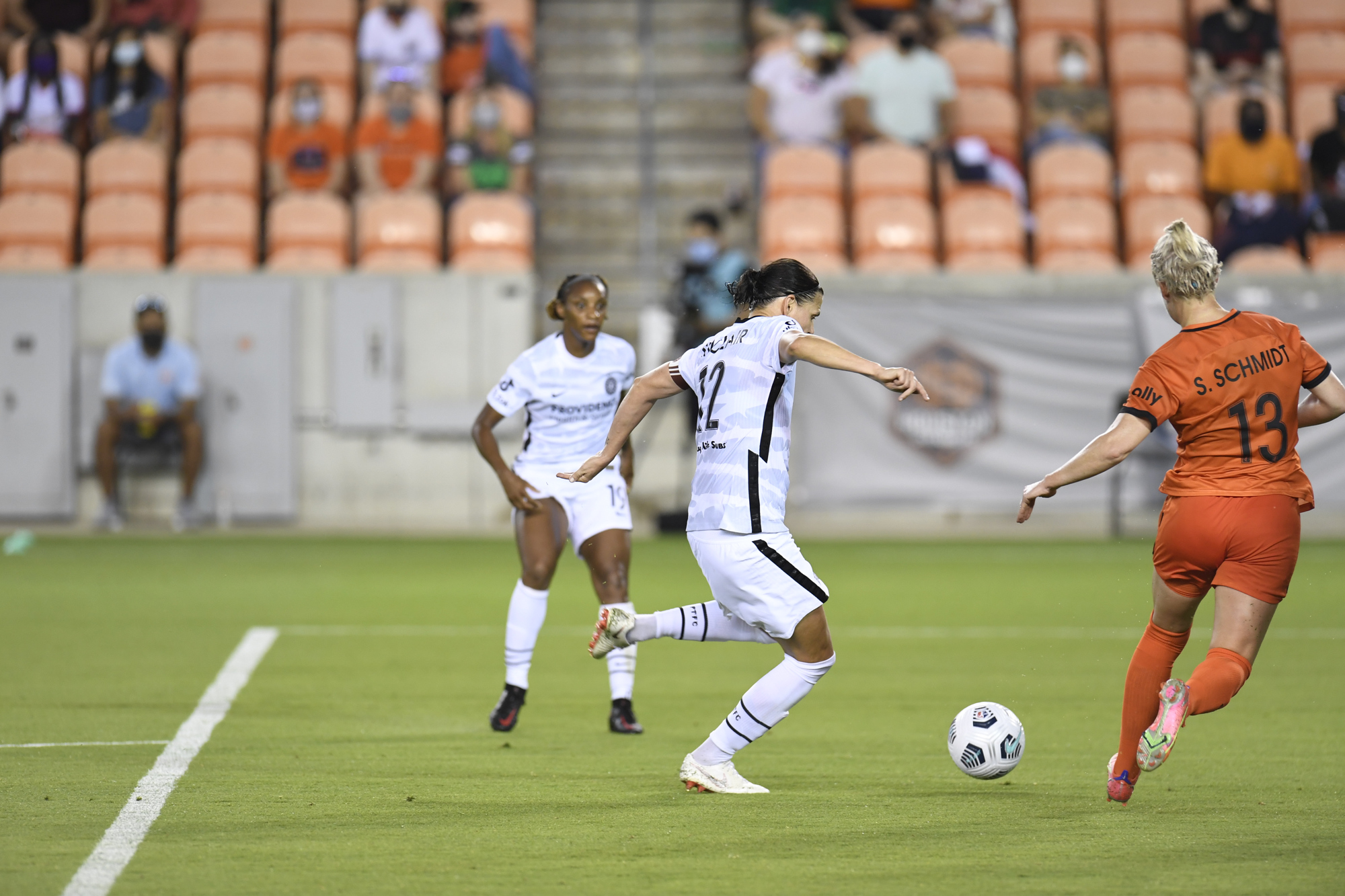 OL Reign draw Portland Thorns 1-1 in NWSL Challenge Cup Opener