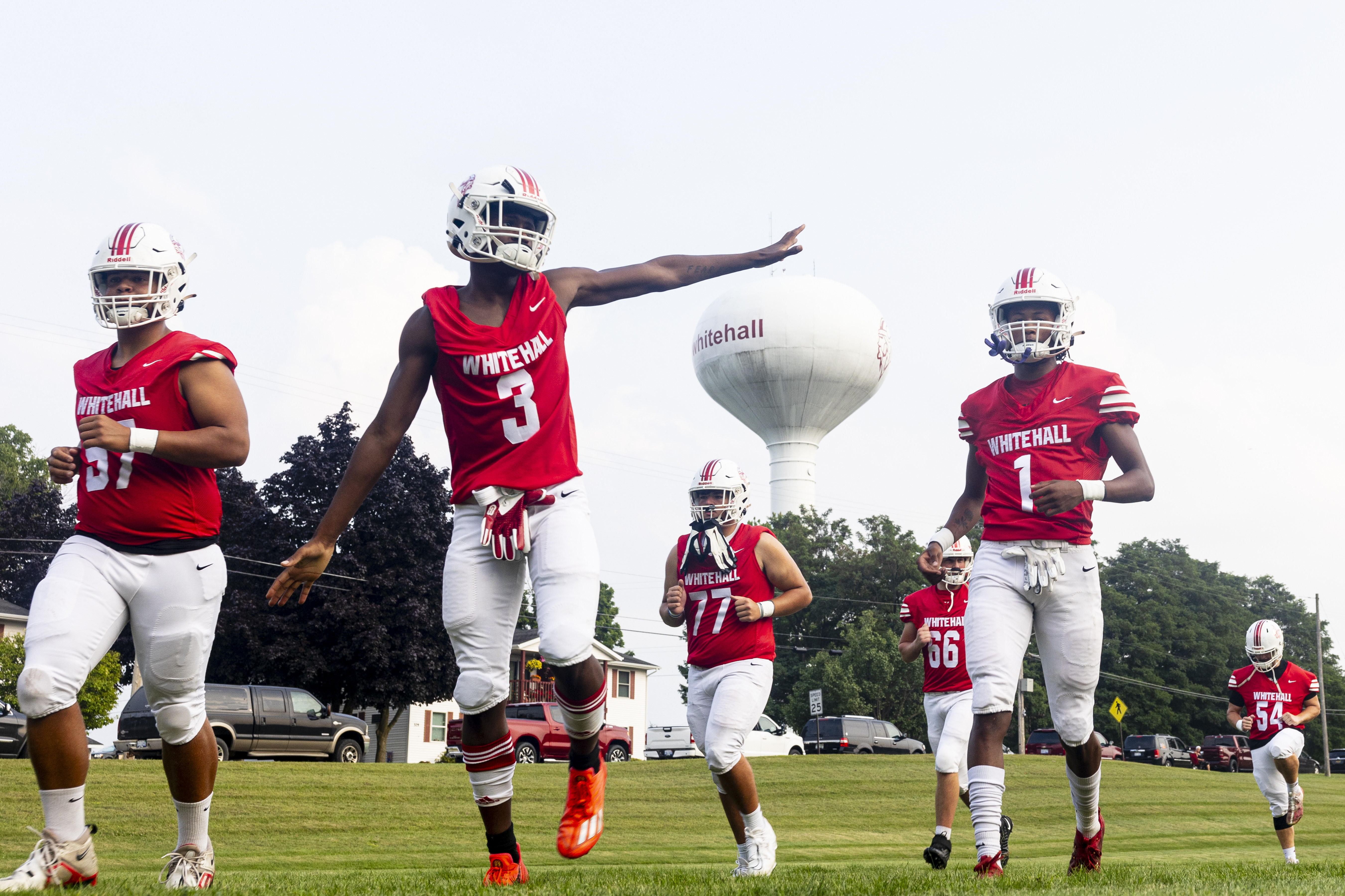 Playoff pushes headline Muskegon-area football predictions for Week 6 