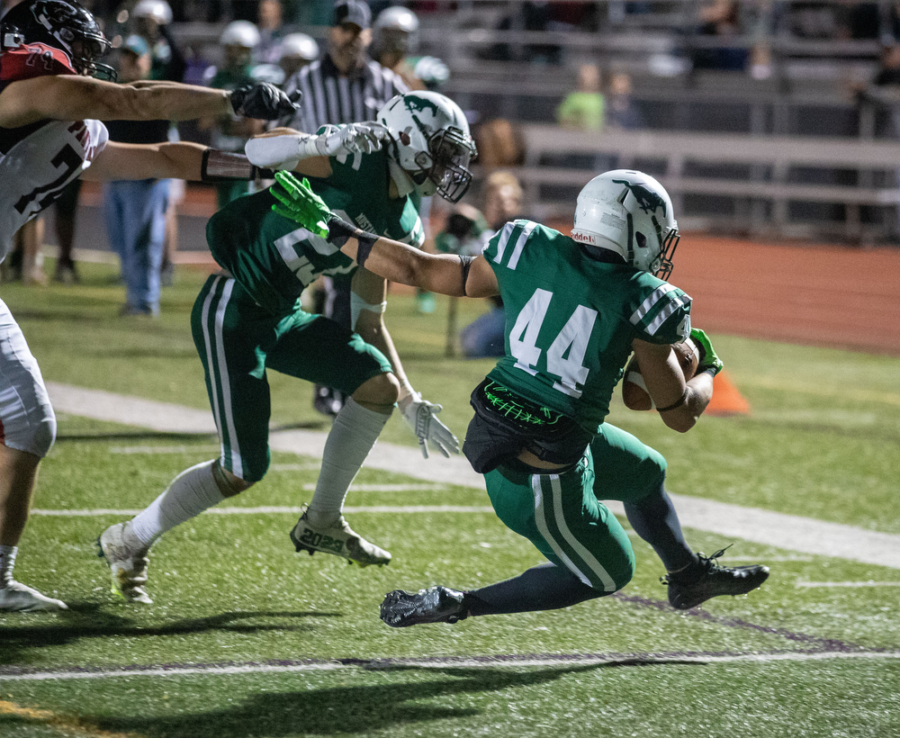 West Perry hosts Schuylkill Valley in D3 football quarterfinal ...