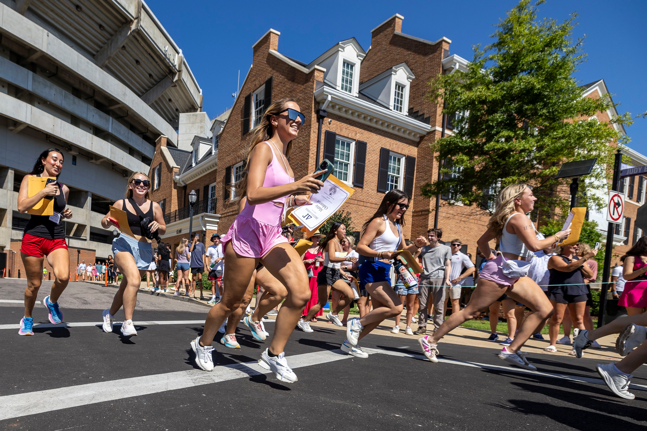 2024 University of Alabama sorority rush Bid Day - al.com