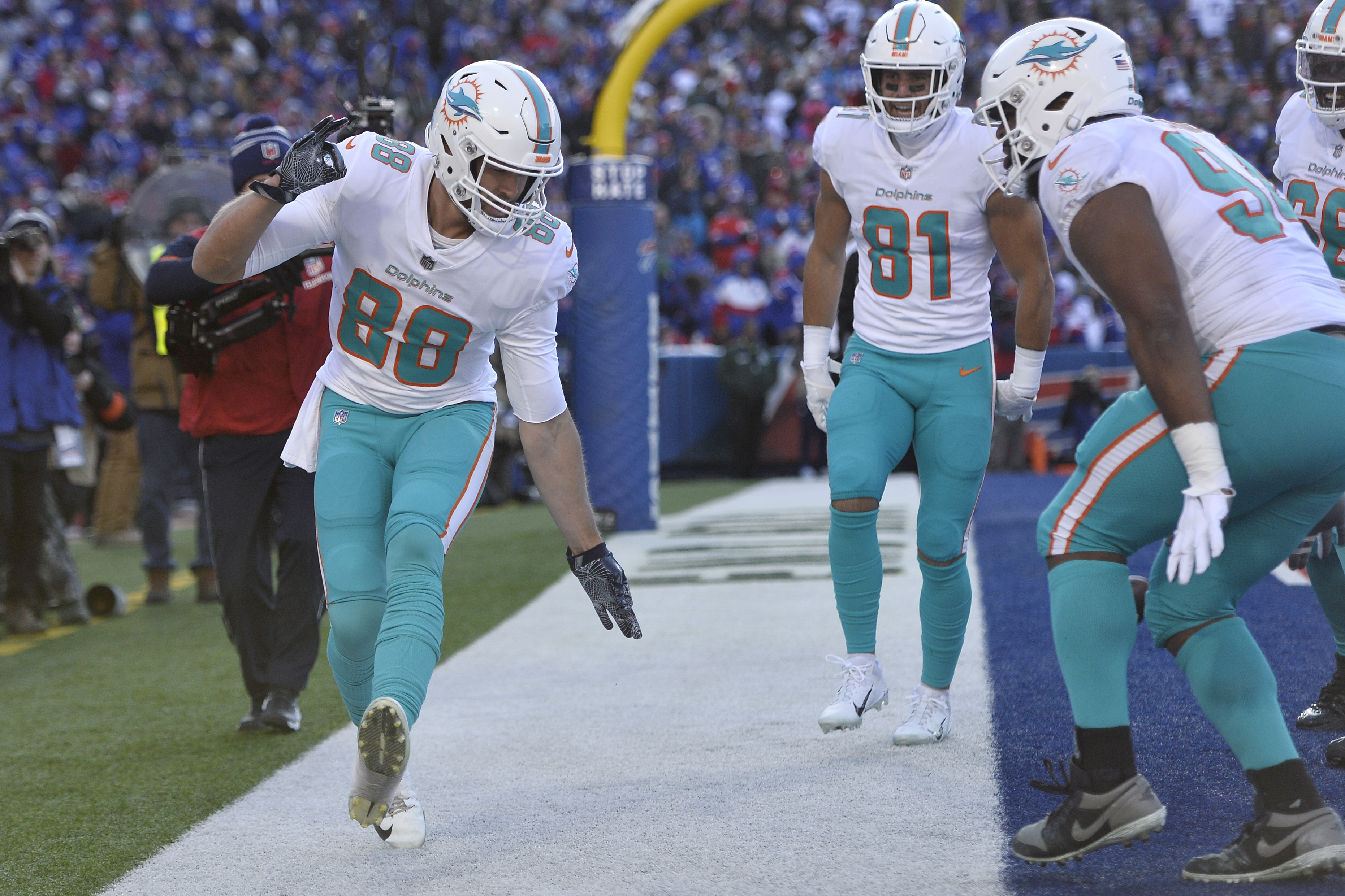 Miami Dolphins tight end Mike Gesicki (88)reacts after touchdown