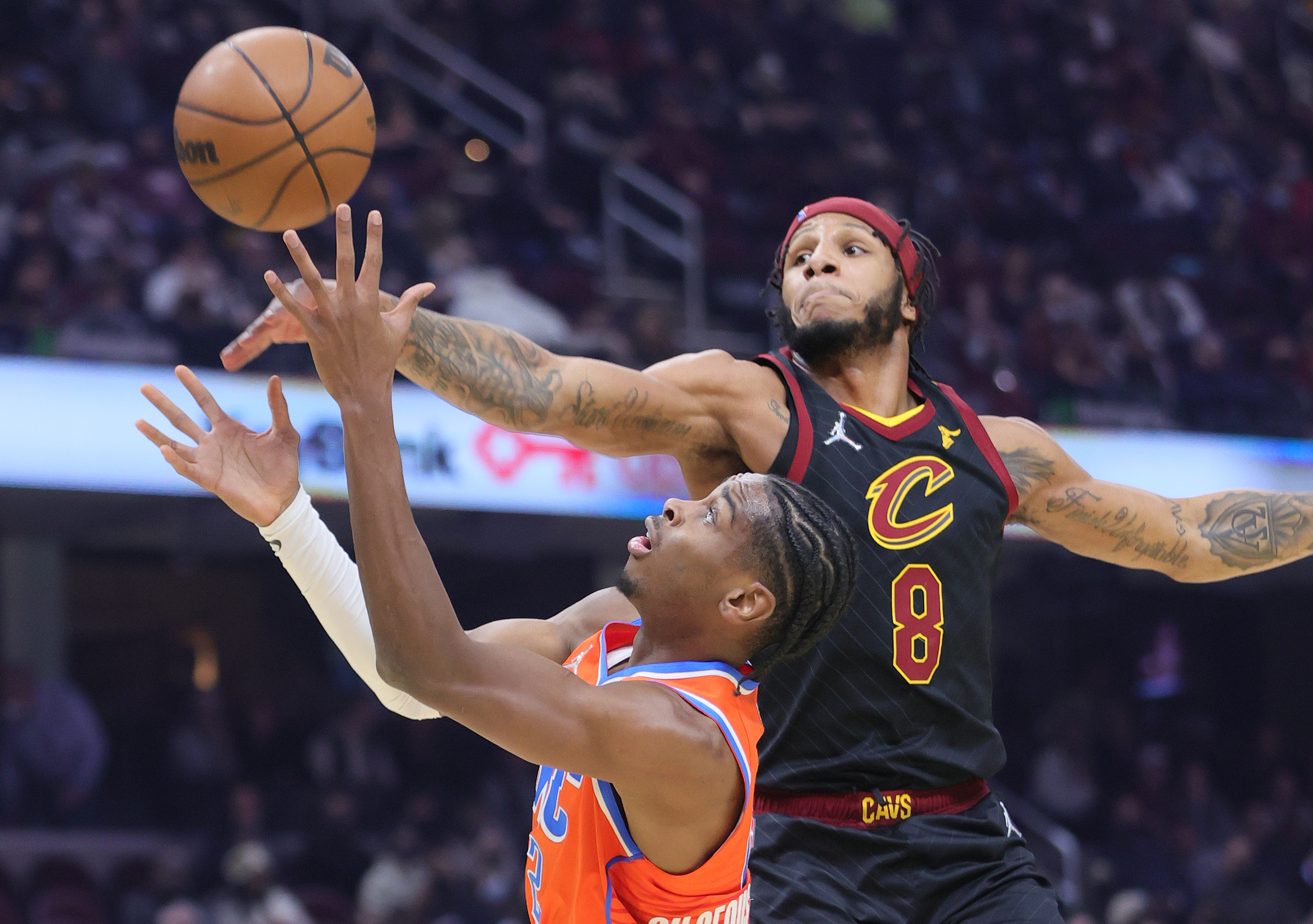 Garland, Mobley have big nights, Cavs beat Thunder 94-87