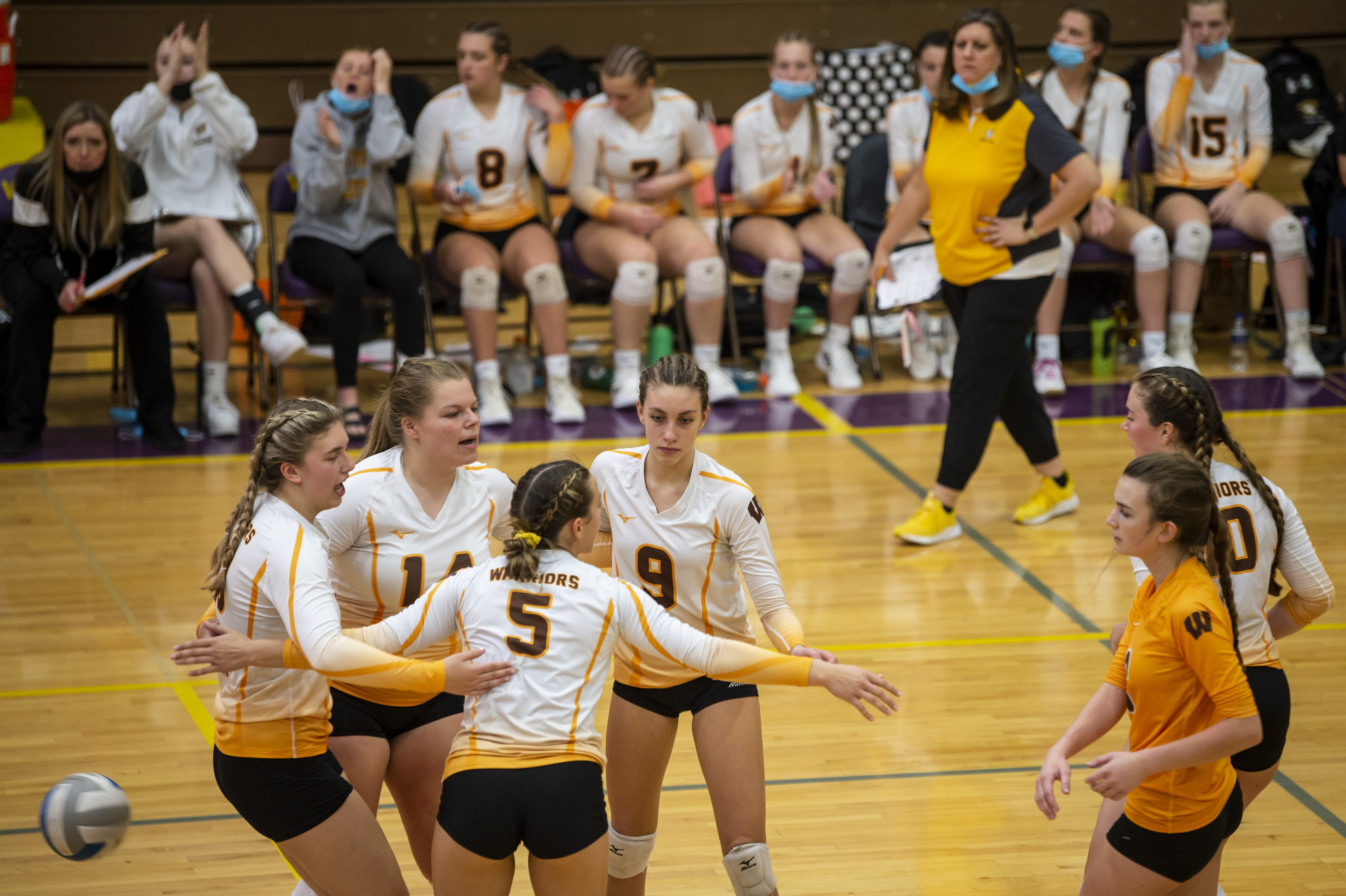 Bay City Central volleyball defeats Bay City Western - mlive.com