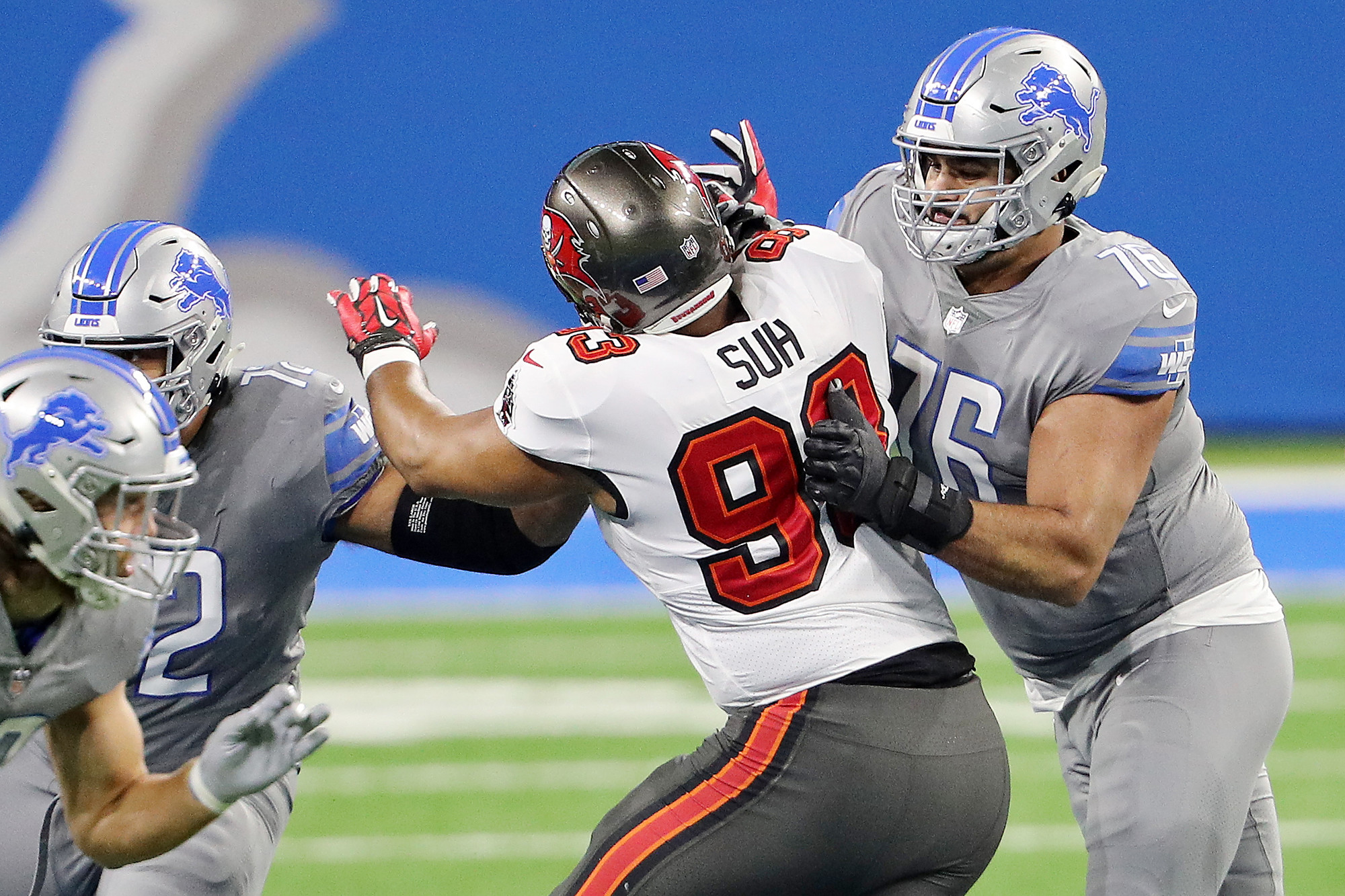 17 October 2010: Detroit Lions defensive tackle Ndamukong Suh (90) during  the pre-game warm up before the Detroit Lions vs New York Giants game at  the New Meadowlands Stadium in East Rutherford