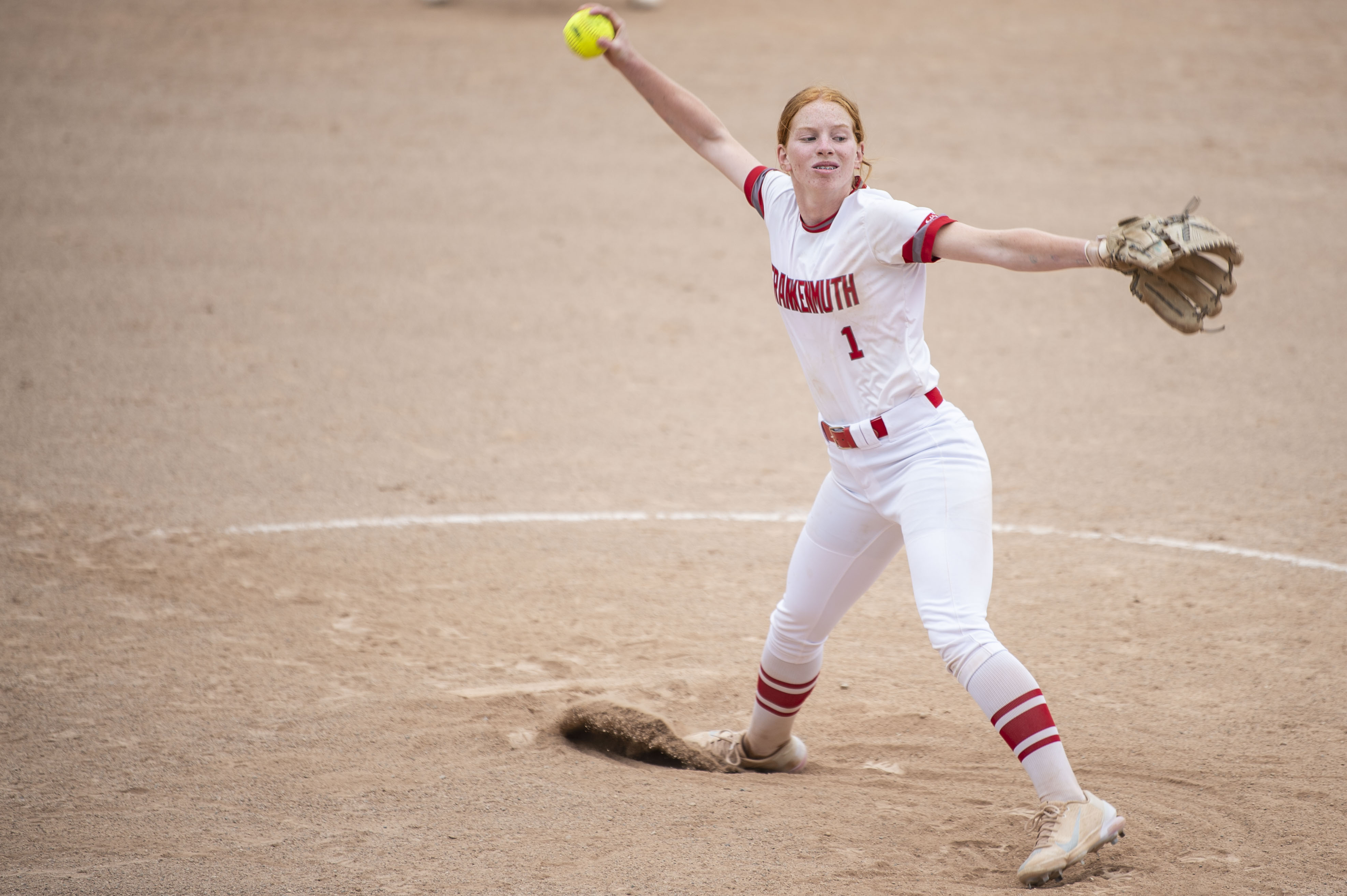 Frankenmuth softball defeats New Lothrop 42