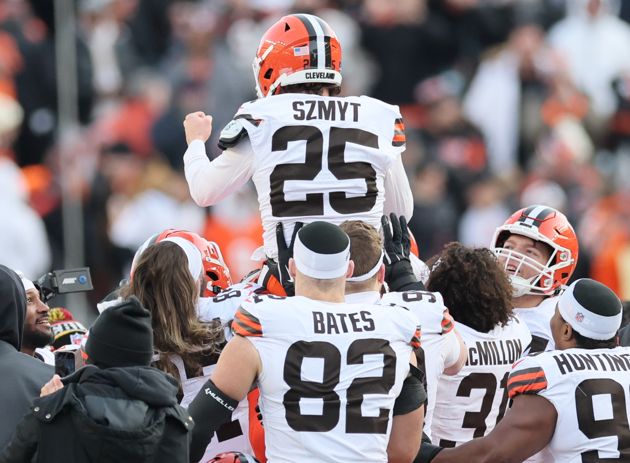 Andre Szmyt's long road ends with a game-winning kick for the