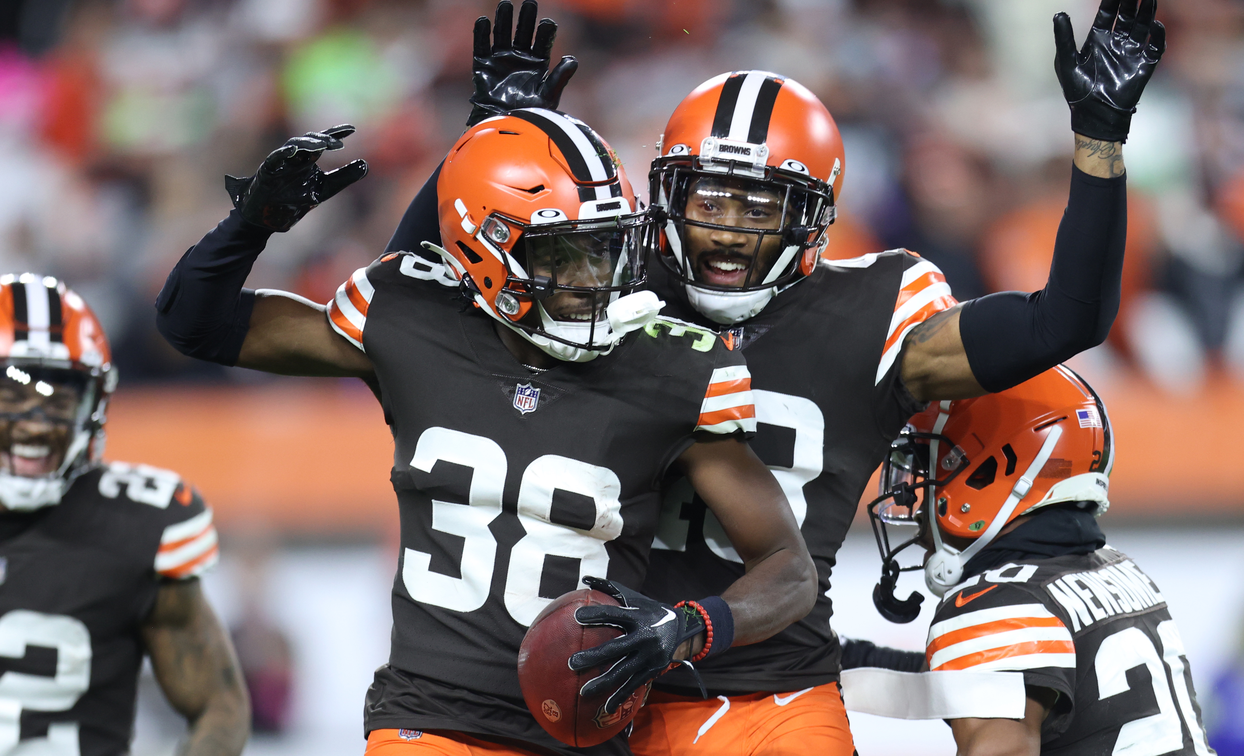 Trying to make sense of how the Browns played in the first eight games –  Terry Pluto 