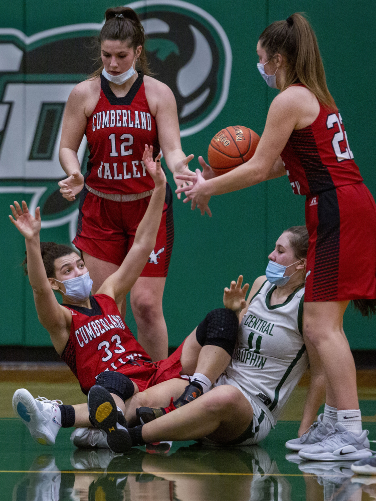 Cumberland Valley Girls Take On Central Dauphin In Basketball ...