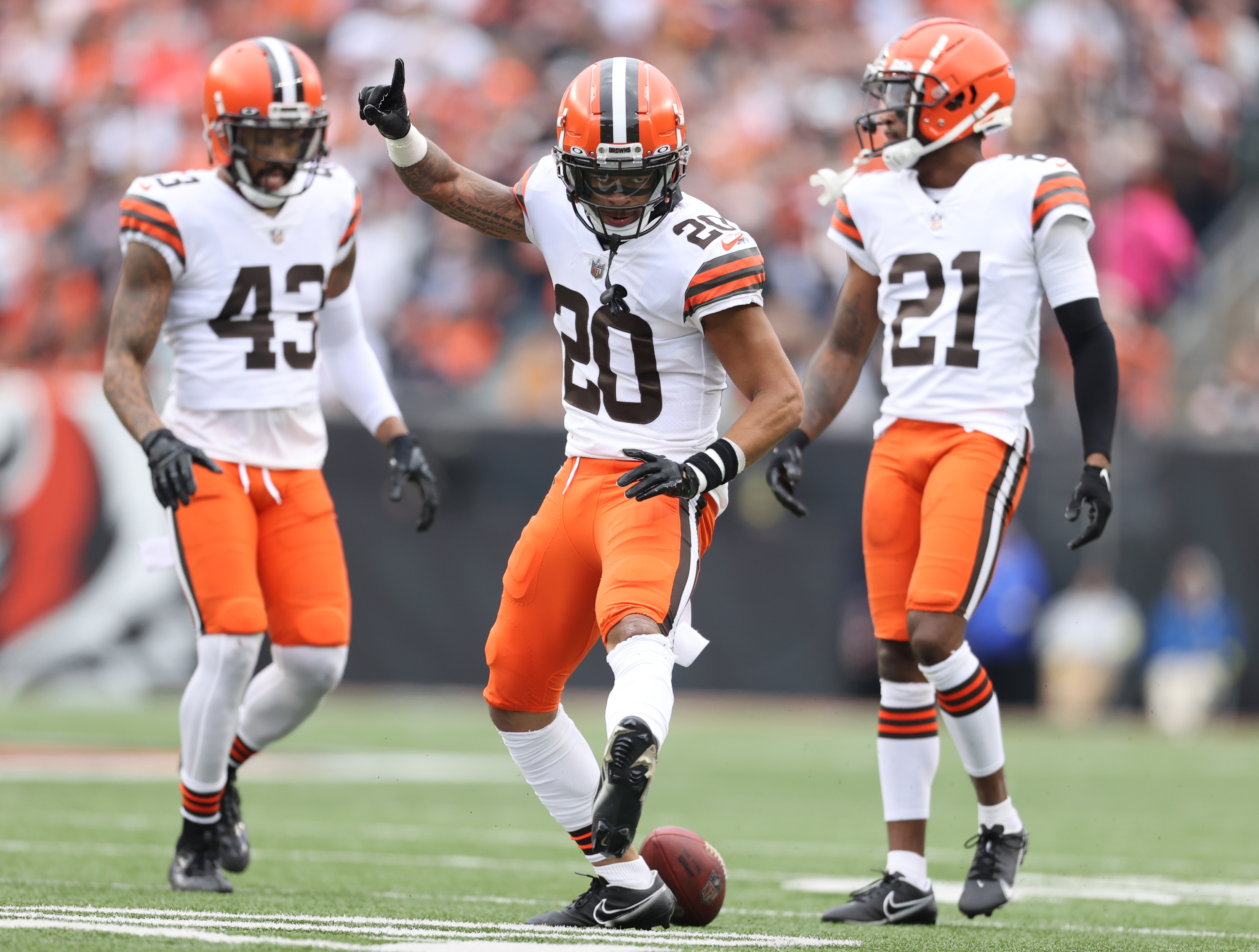 Favorite photos from Cleveland Browns' win over Bengals:   photographers' top images 