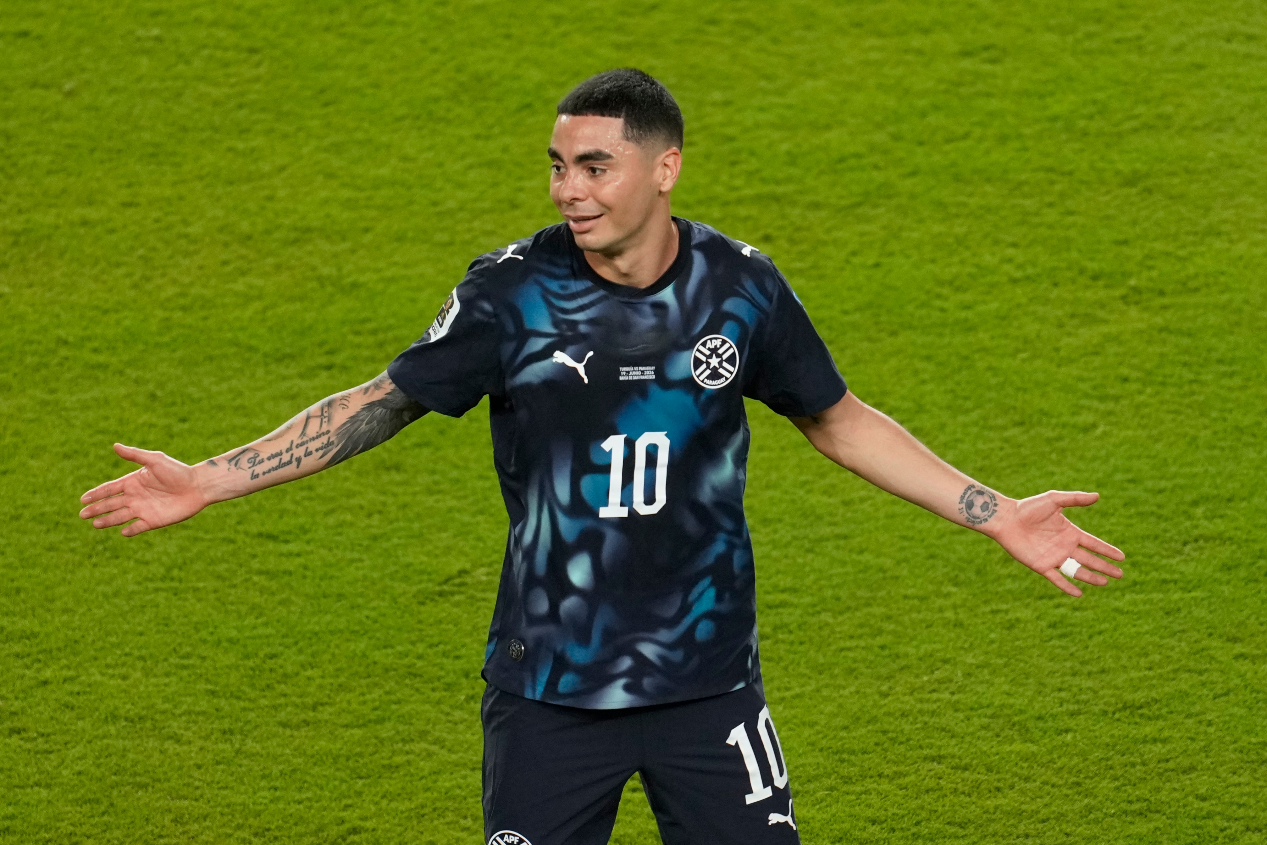 1st player red-carded at World Cup for covering his mouth. Here's