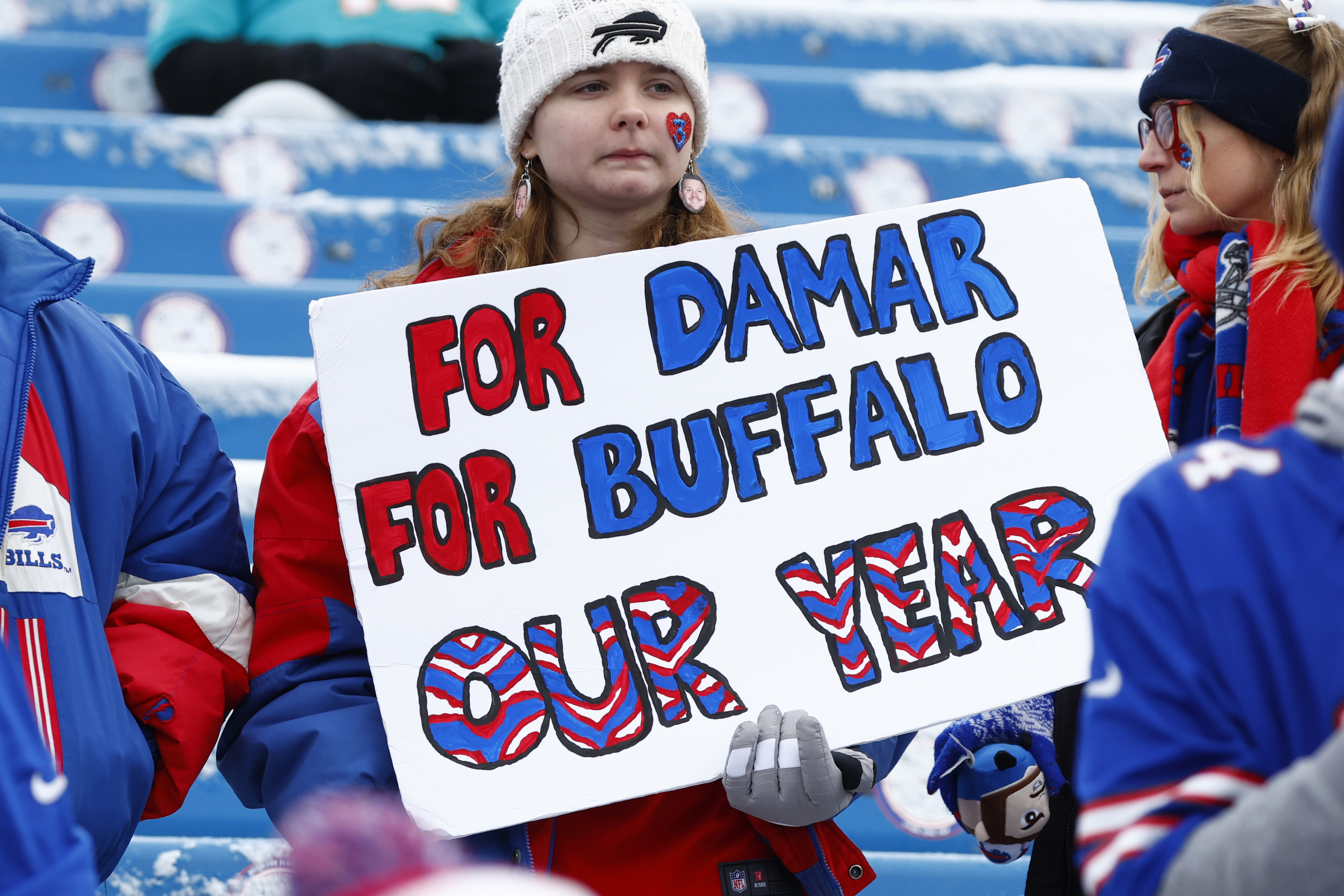 Bills S Damar Hamlin attends Sunday's Divisional Round matchup