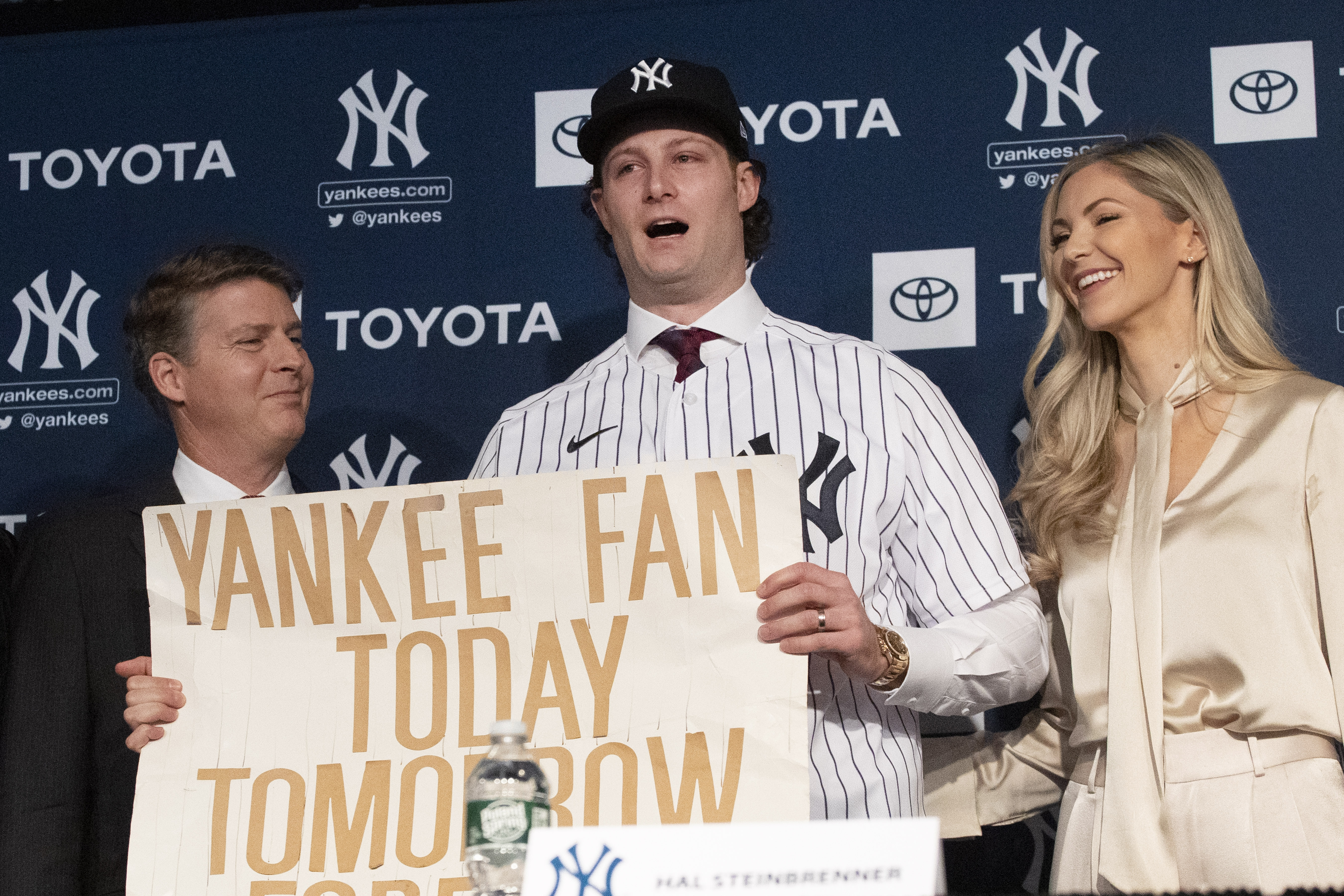 Love for Yankees is a family affair for Field of Dreams winner – New York  Daily News