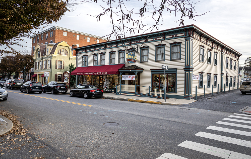 Rhoads Hallmark & Gift Shop closing in Hummelstown