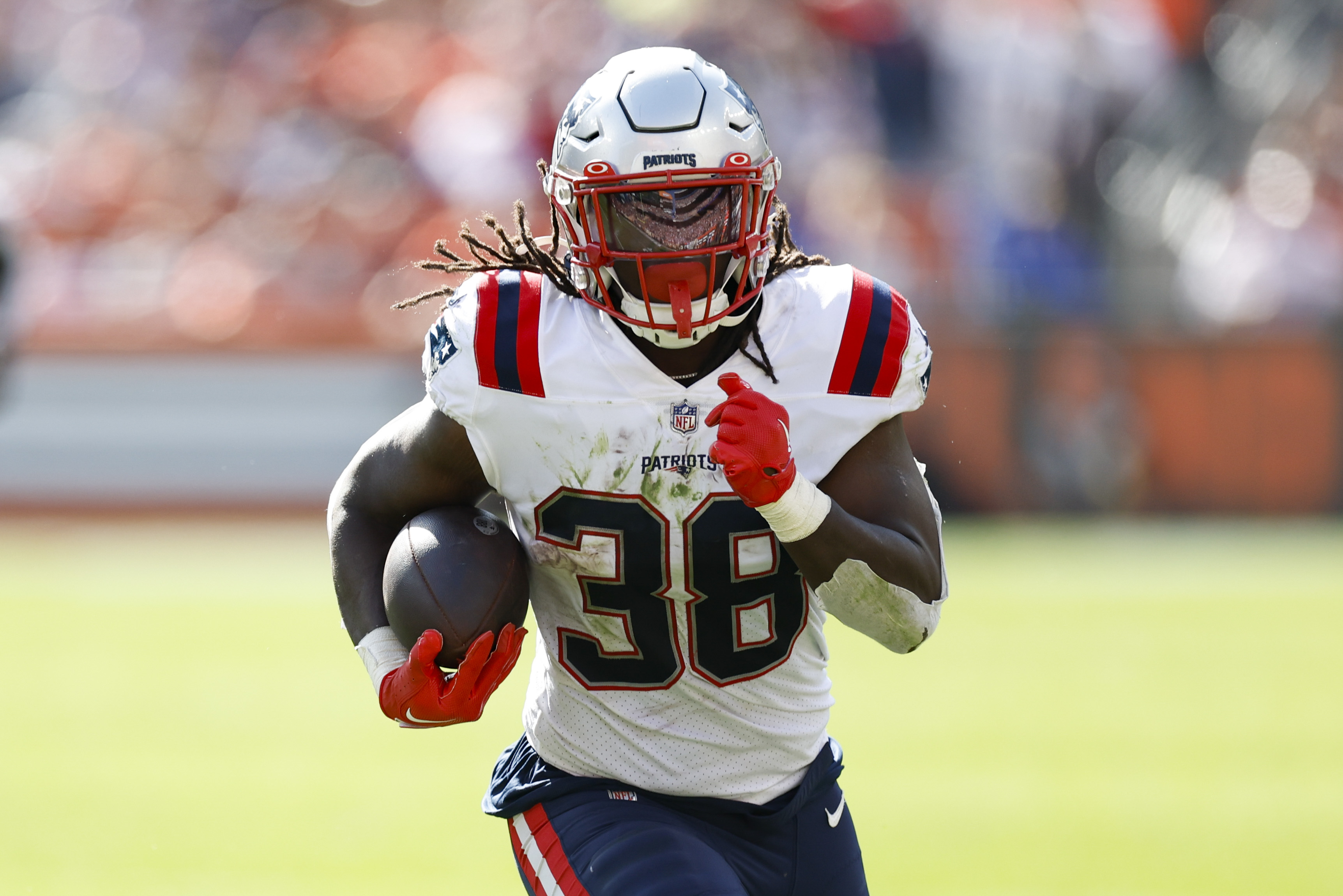 Patriots' RB Rhamondre Stevenson working toward NFL stardom