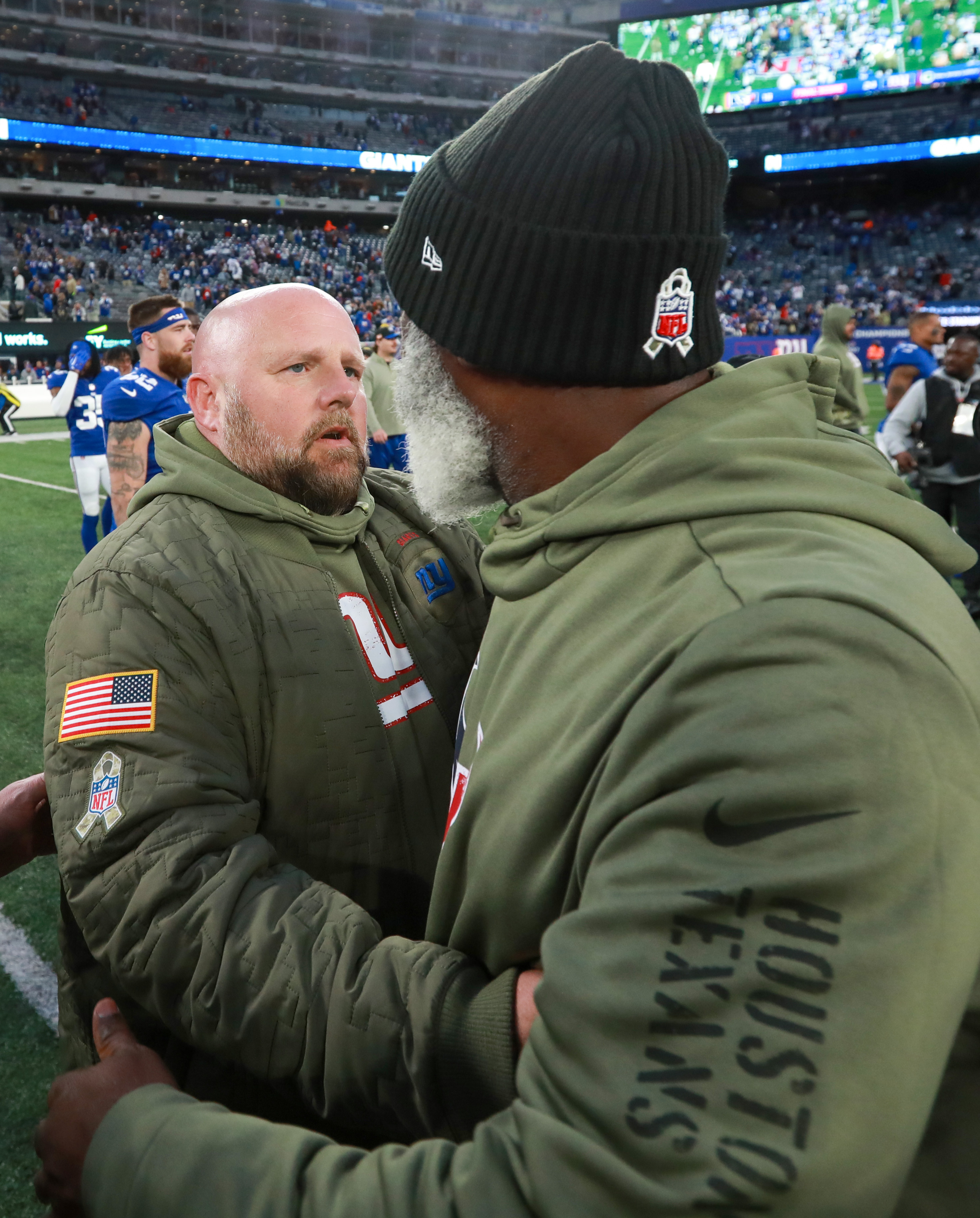 Giants Thrash Texans and Shake Off Gloom - The New York Times