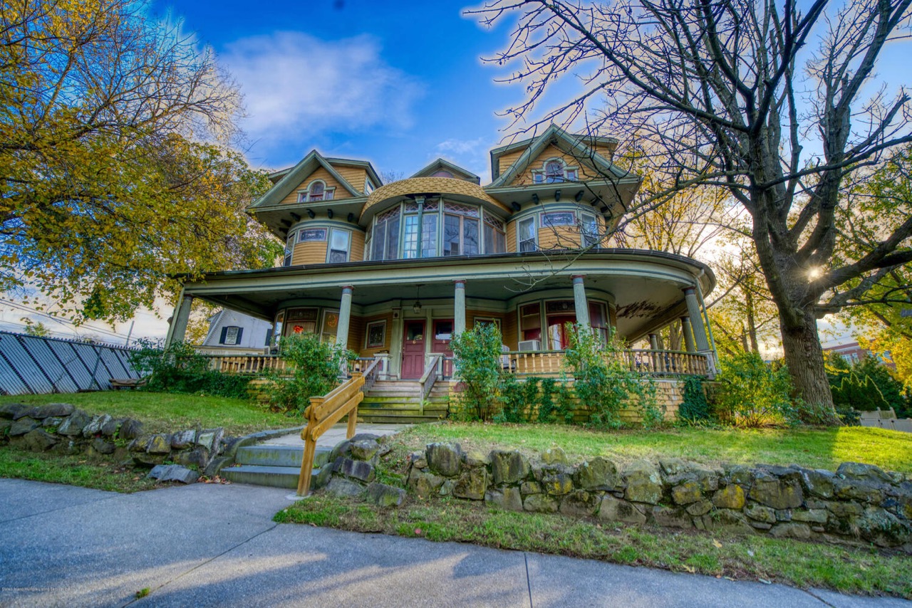 Staten Island Home of the Week 4family, Victorian mansion