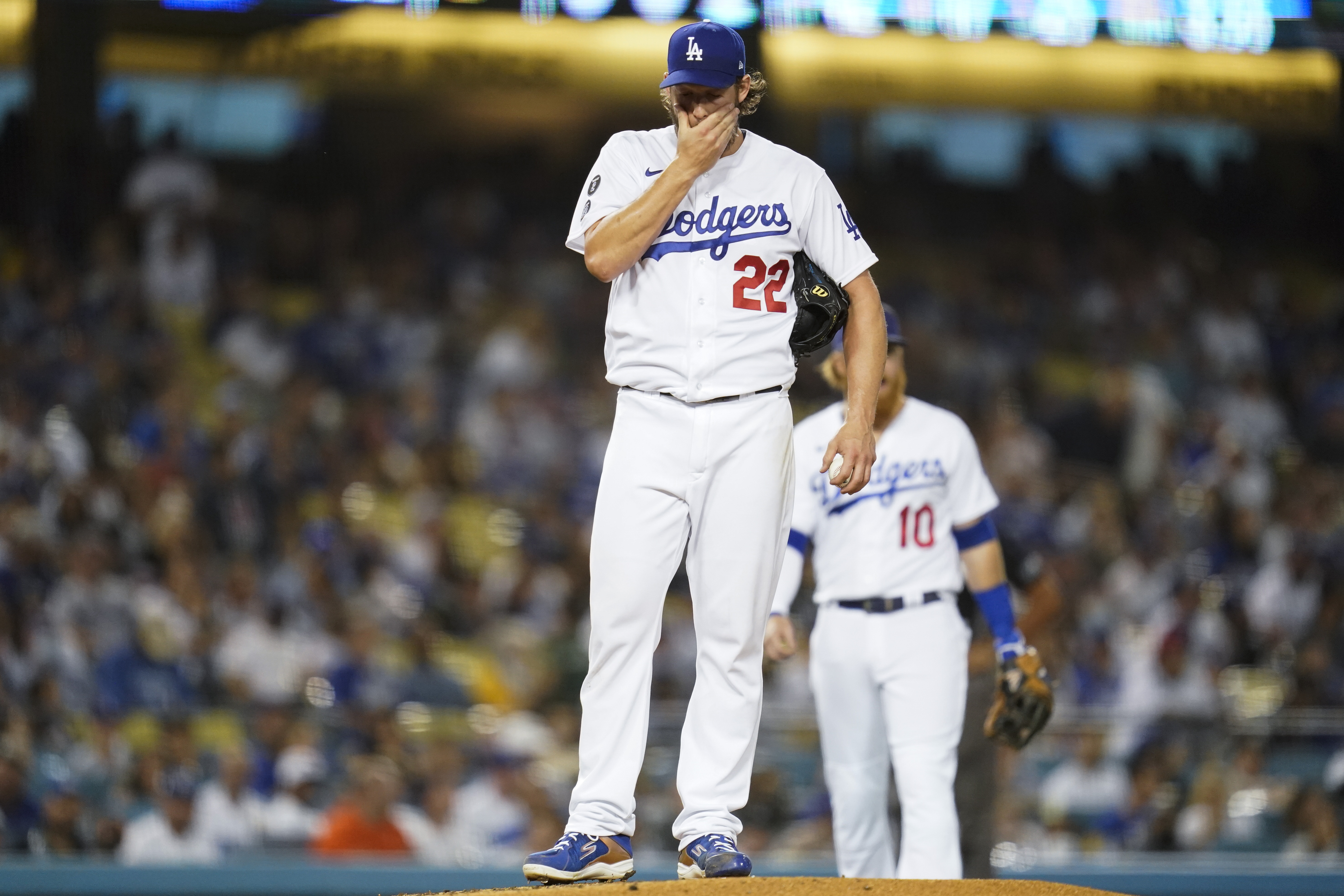 MLB - Clayton Kershaw will be back with the Los Angeles