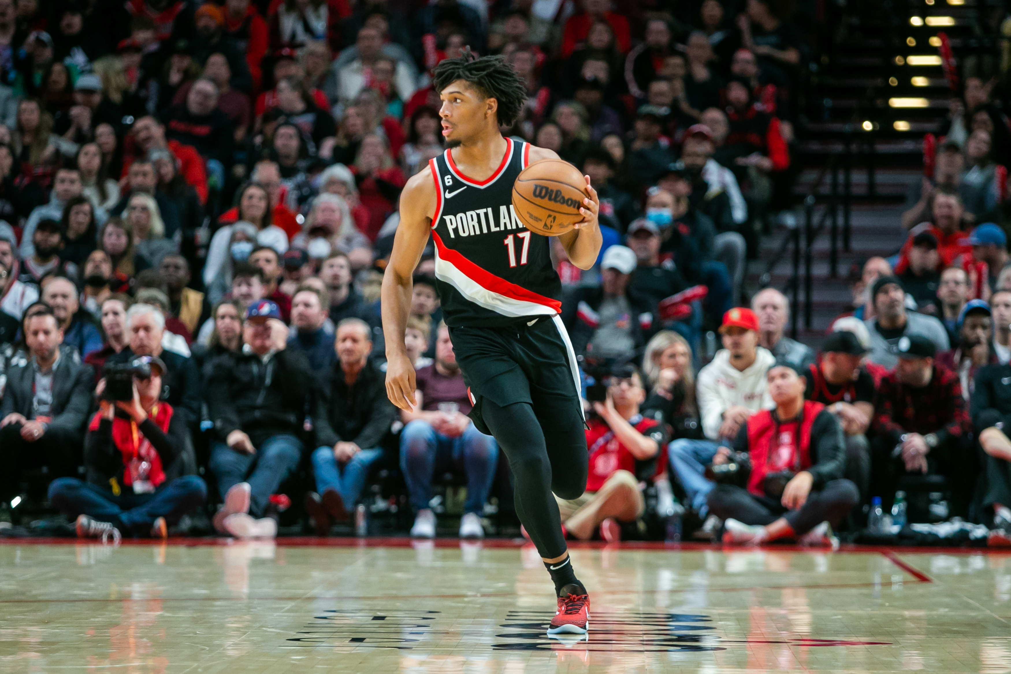 Blazers' Billups says Canadian Sharpe developing well with Portland