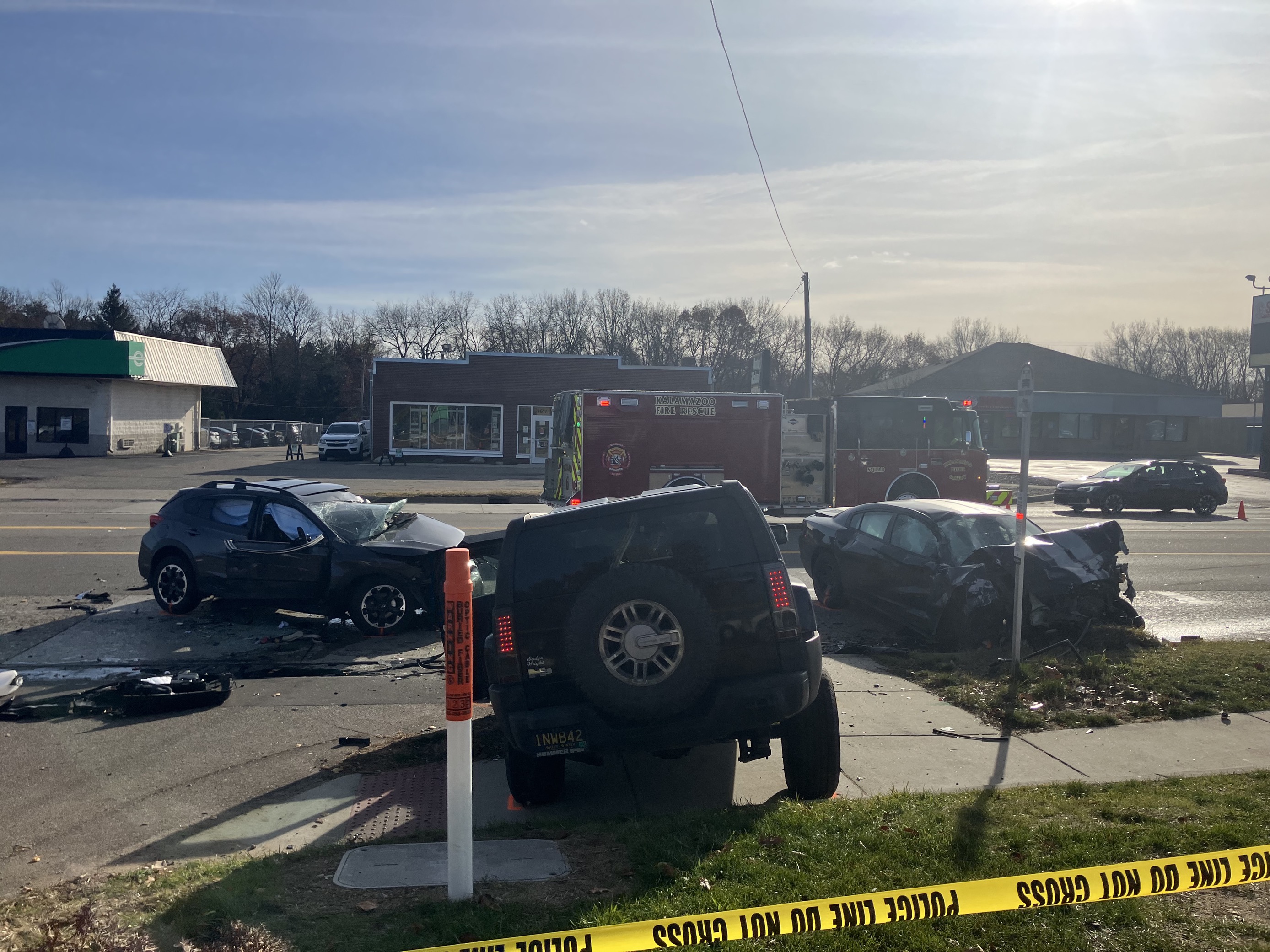 Vehicles crash on Stadium Drive in Kalamazoo - mlive.com