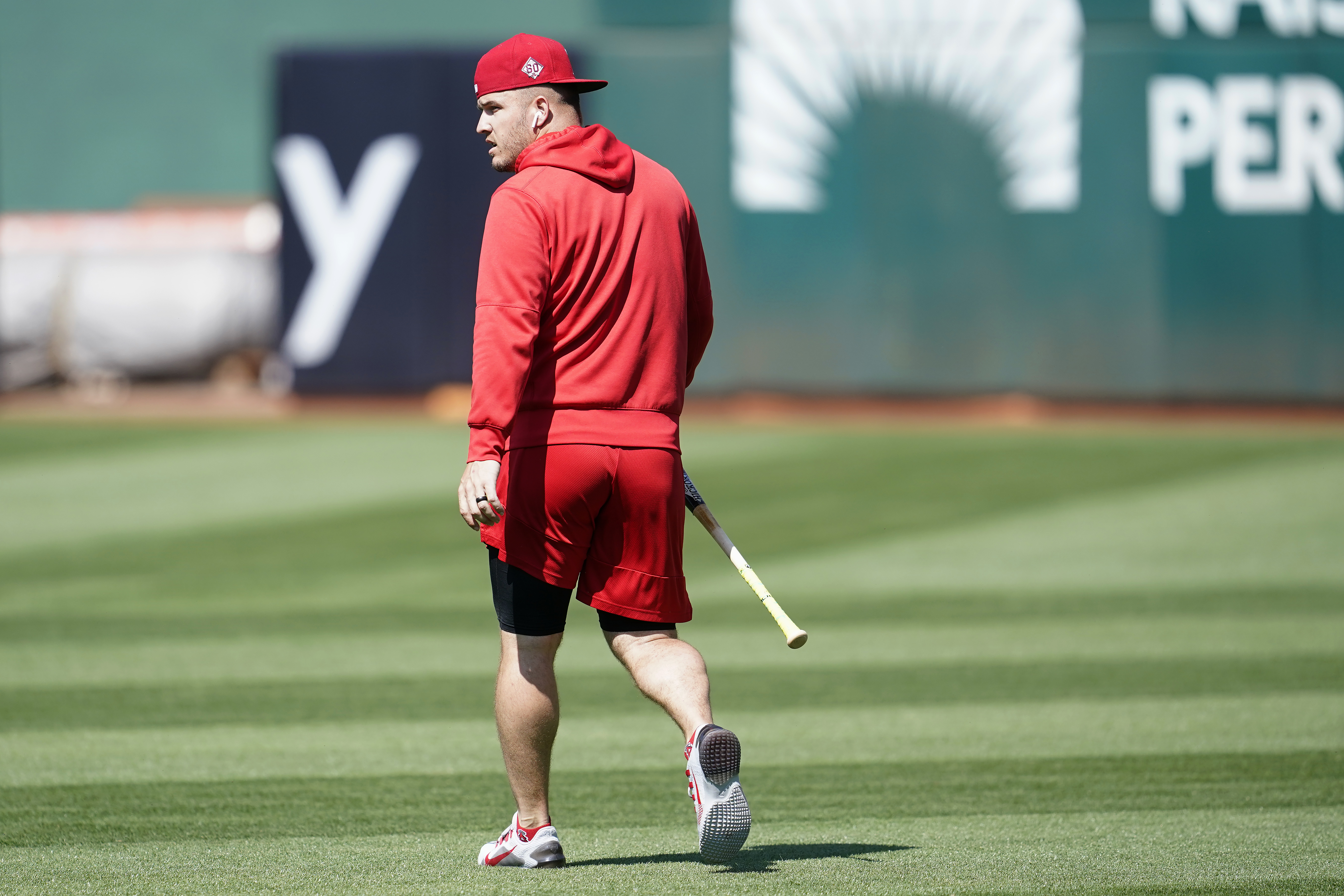 MLB rumors: N.J.'s Mike Trout's calf injury has Angels playing the waiting  game 