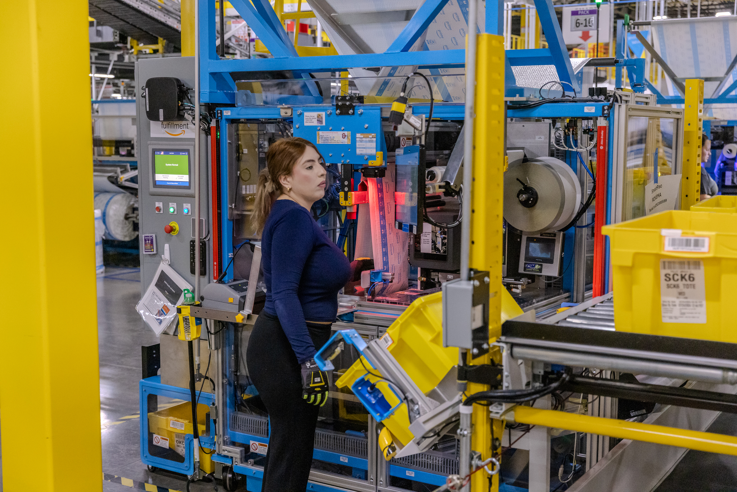 Amazon Fulfillment Center in Woodburn - oregonlive.com
