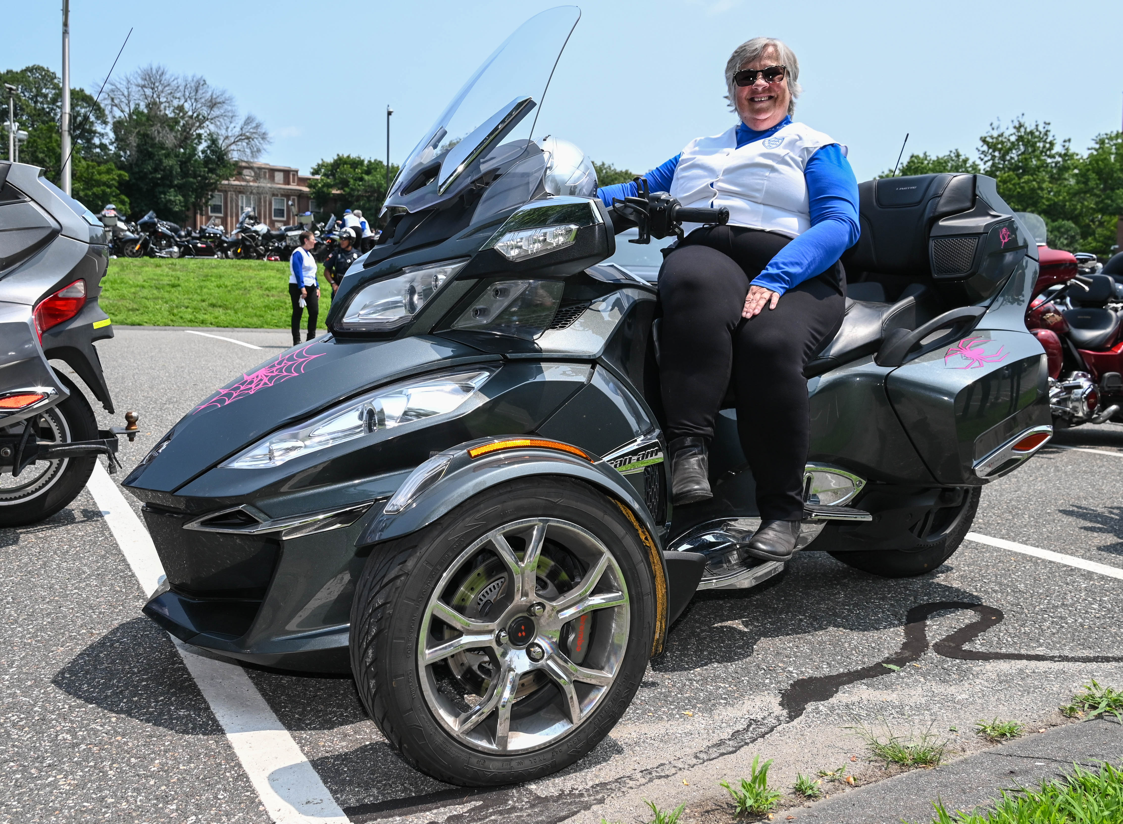 Motor Maids ride into Western Mass for a cycle convention