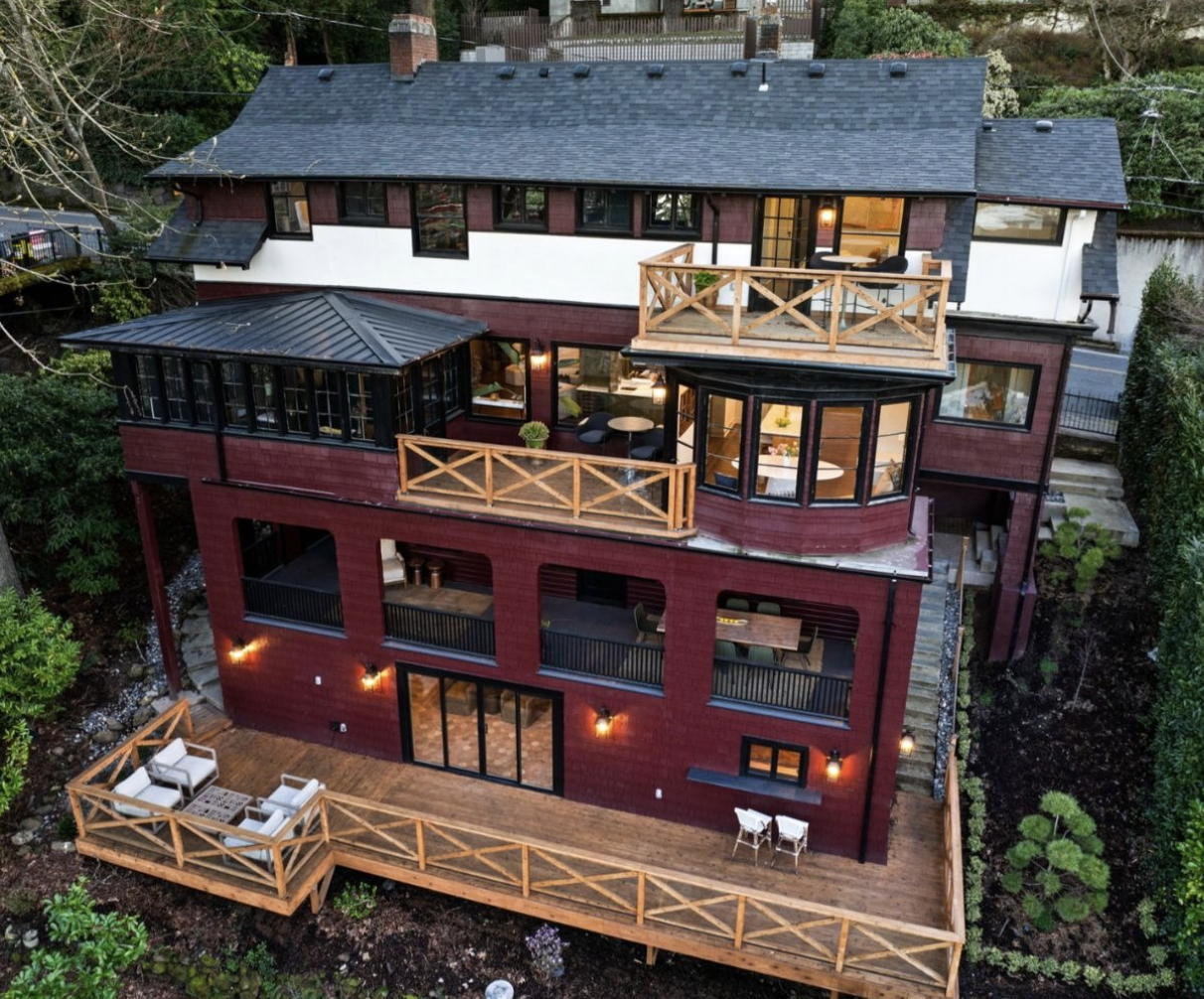 A 1907 Craftsman house at 1442 S.W. Vista Ave. in Southwest Portland is for sale by Aaron Moomaw and Lauren Moomaw of Cascade Hasson Sotheby’s International Realty. Stacks Photo Company