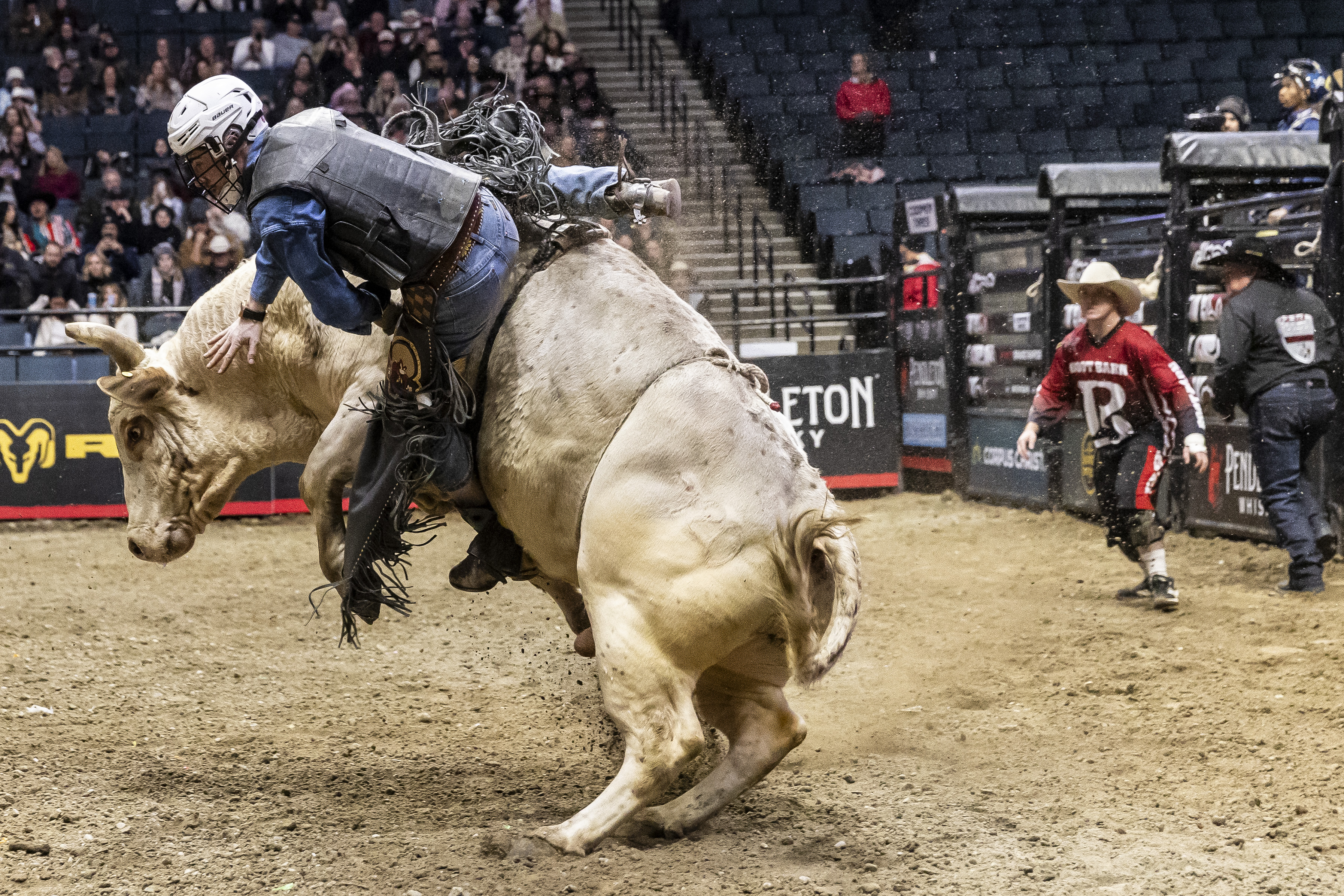 World’s best bull riders compete in Grand Rapids - mlive.com