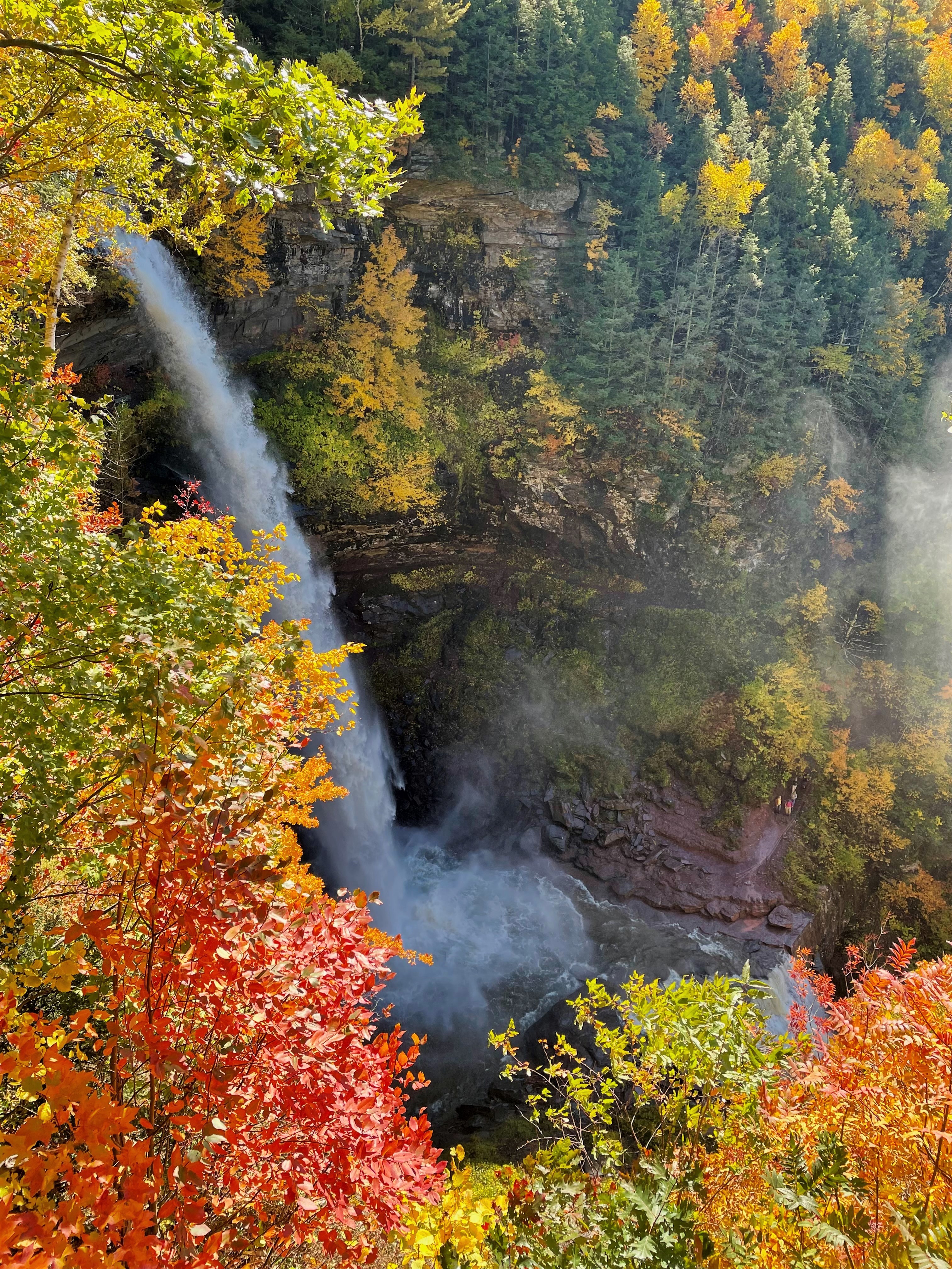 182: Wine & Waterfalls - Visiting the Catskills, NY