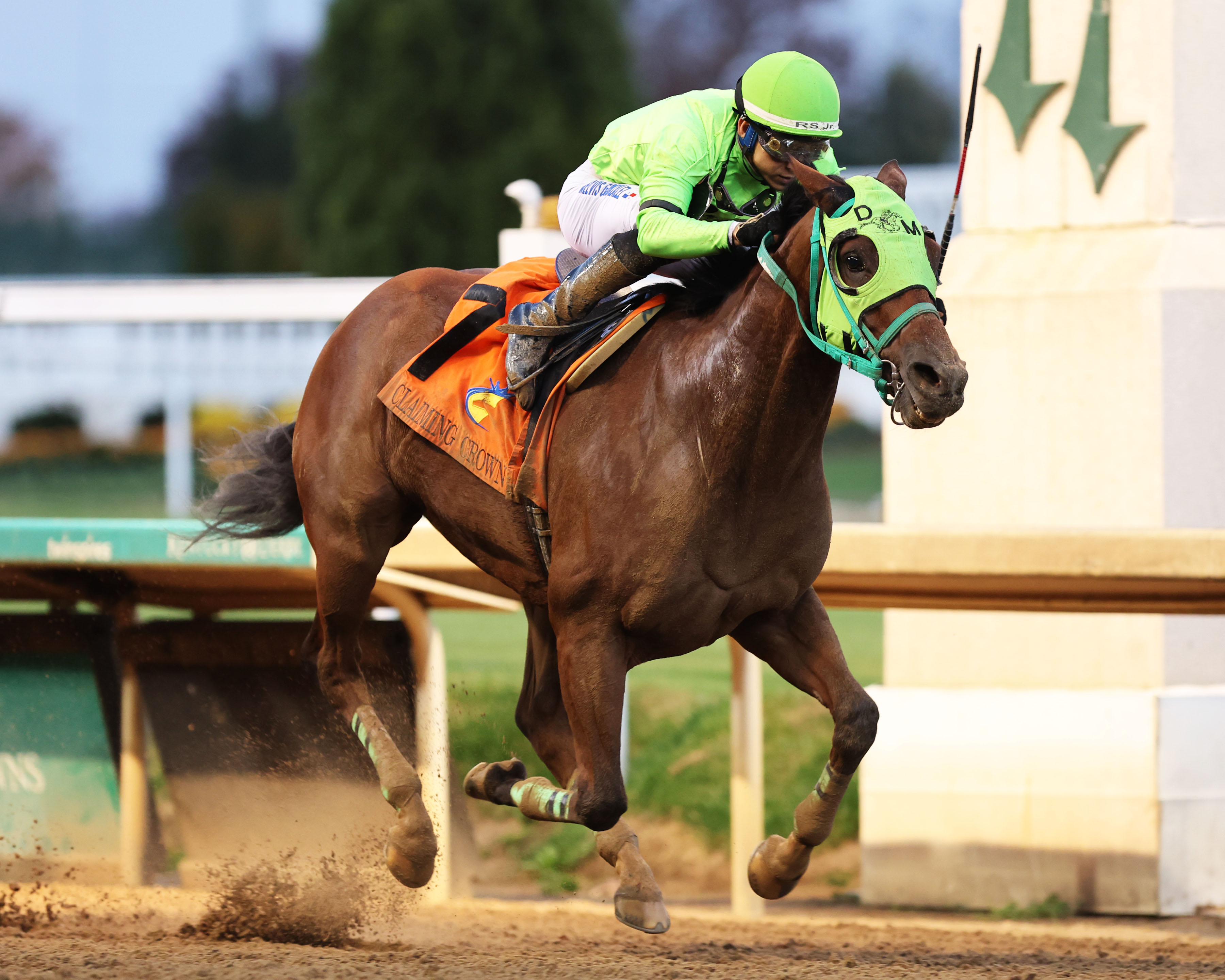 Staten Islander's horse wins prestigious claiming race at