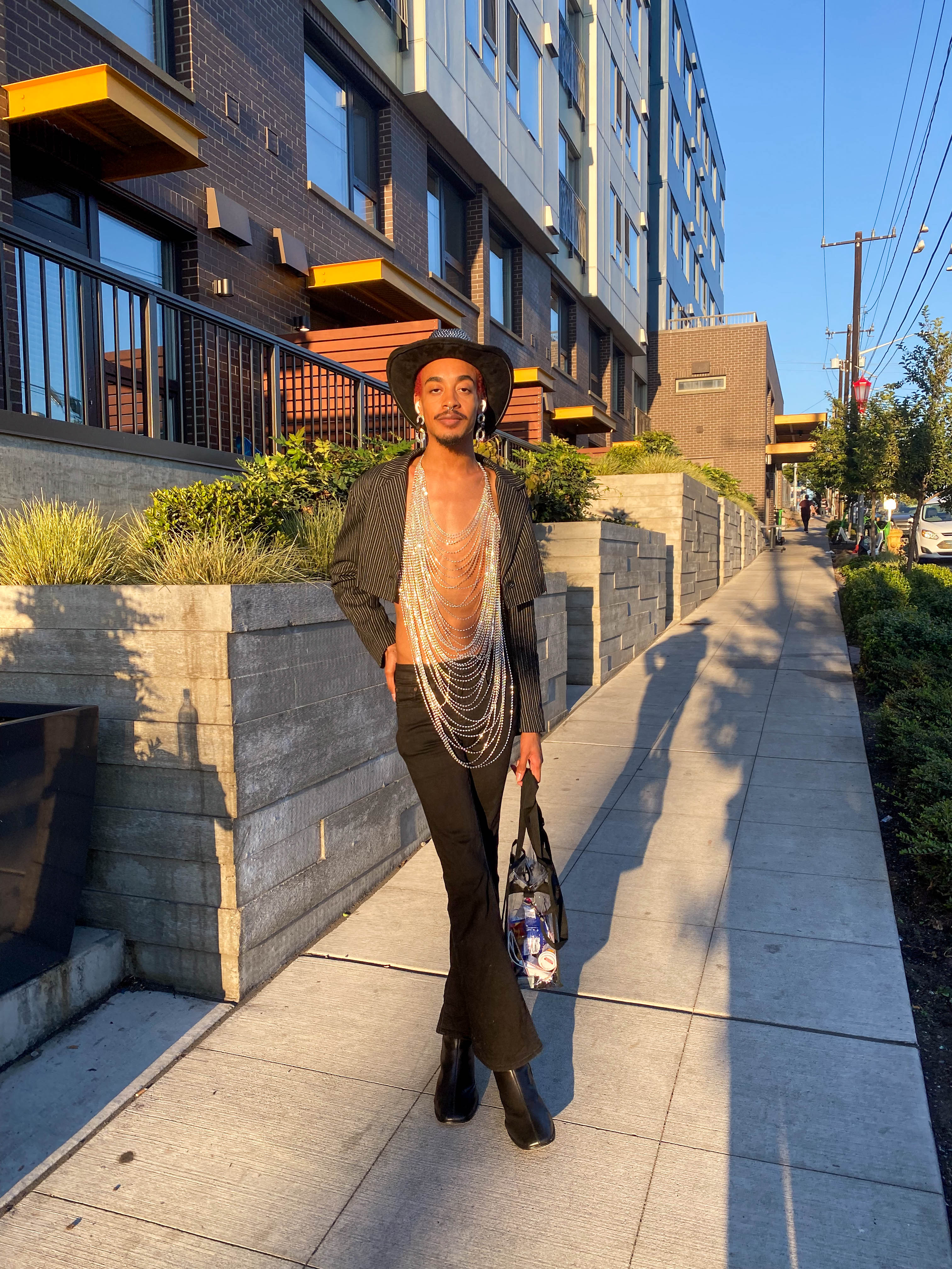 Beyoncé fans strut in silver, rhinestones and cowboy hats at Seattle ...