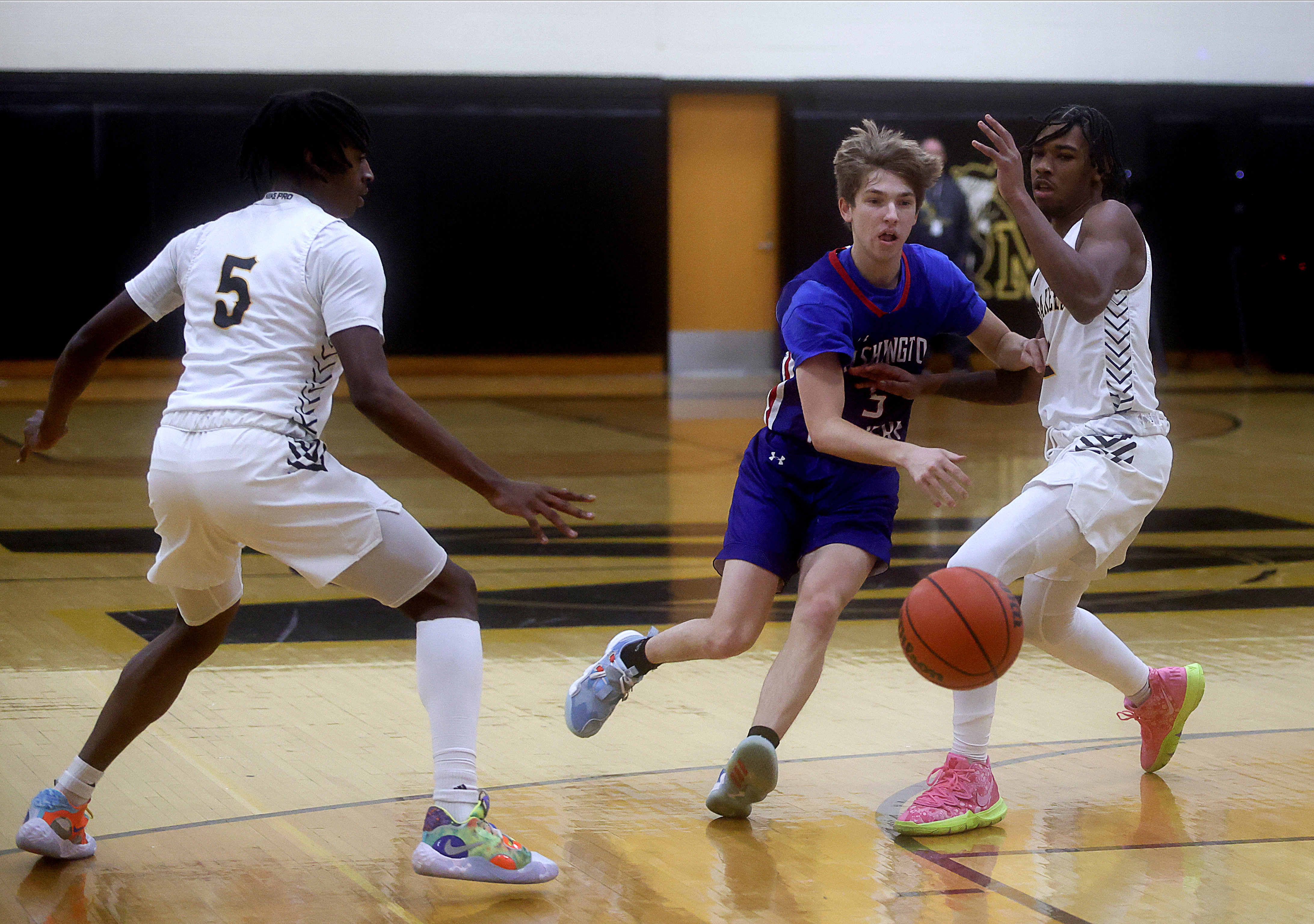 Josh Byrd soars as Moorestown High basketball prevails in Top 15 clash