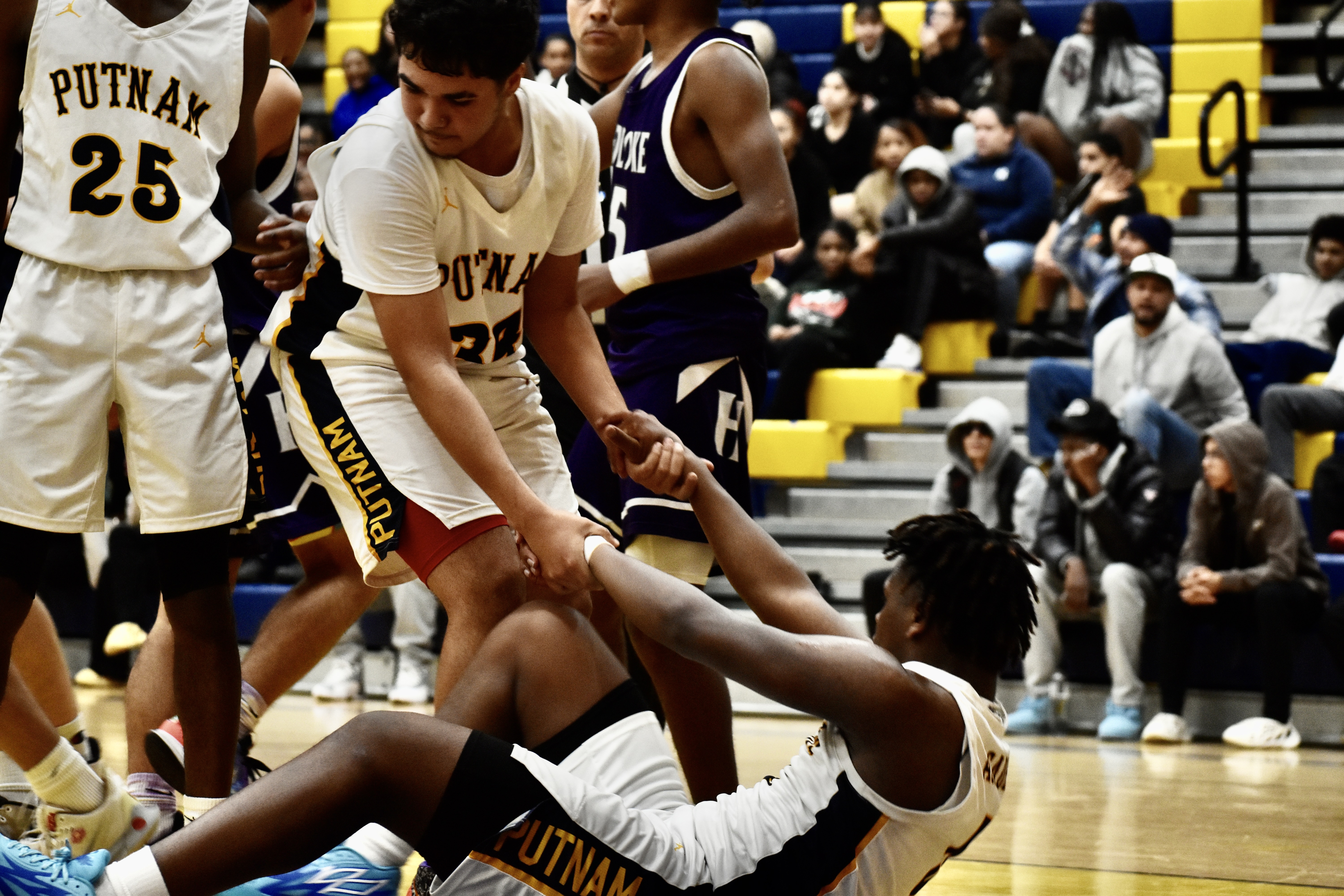 Holyoke vs. Putnam boys basketball - masslive.com