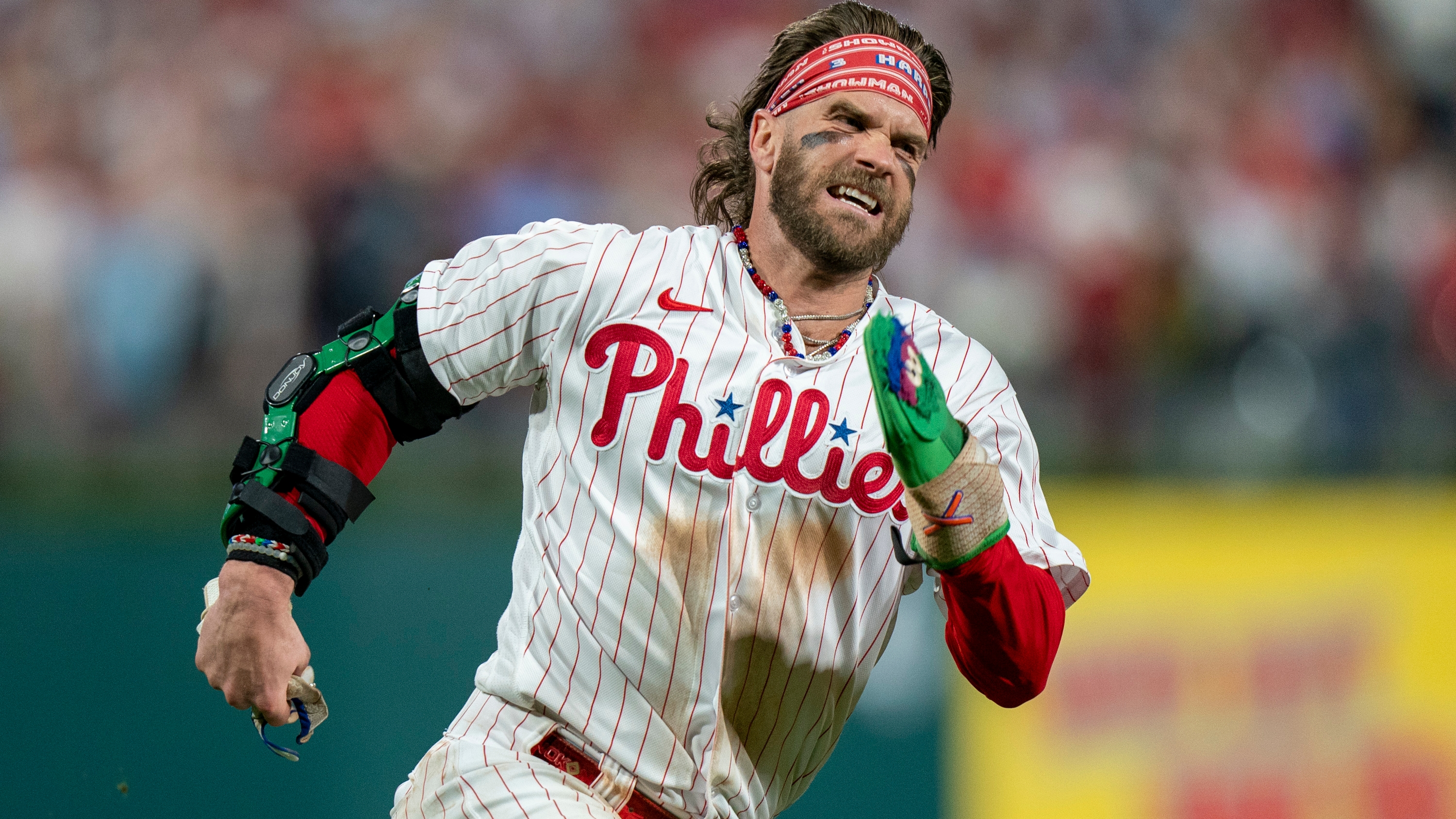 Phillies victory song, explained: How 'Dancing on My Own' became