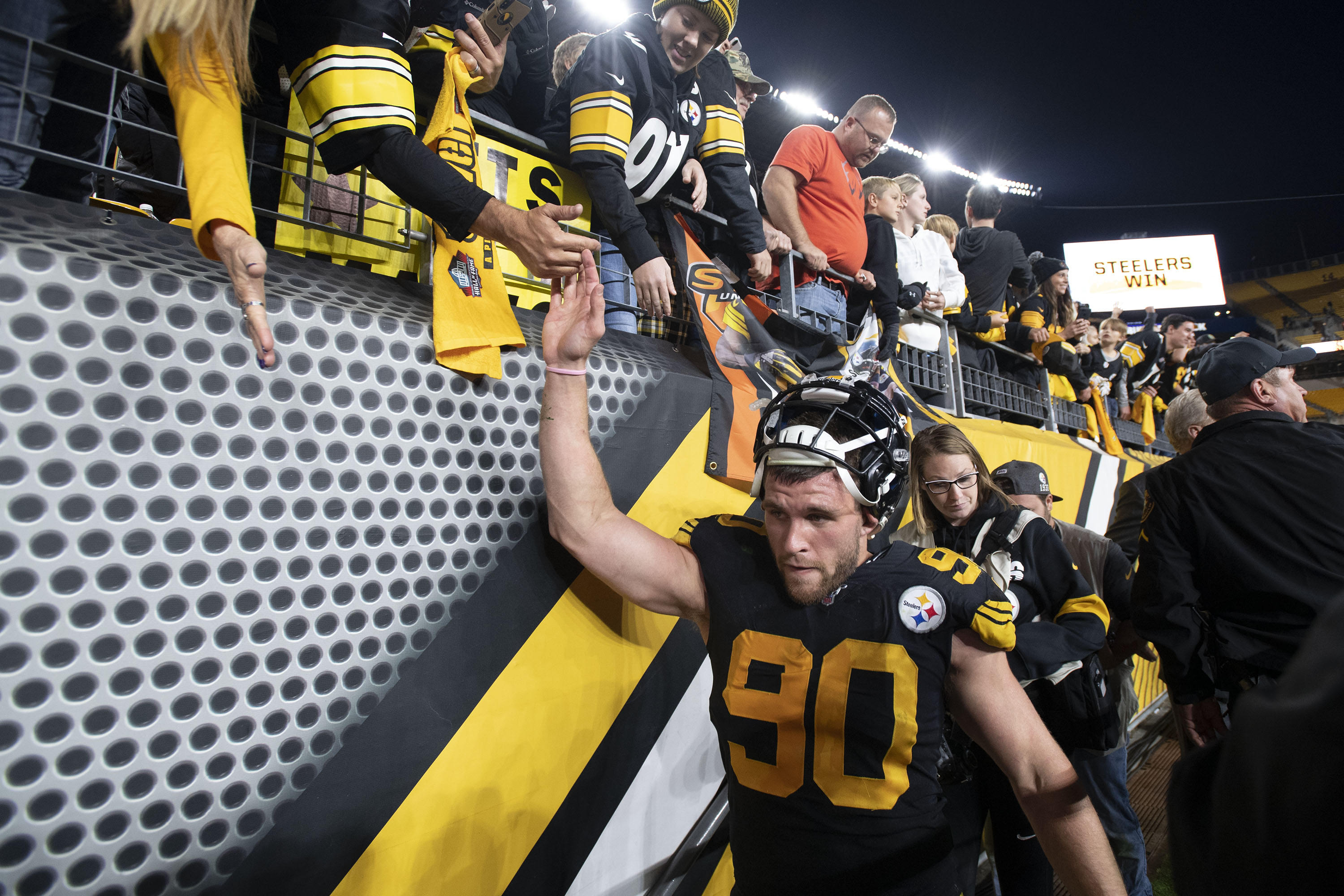 tj watt blackout jersey