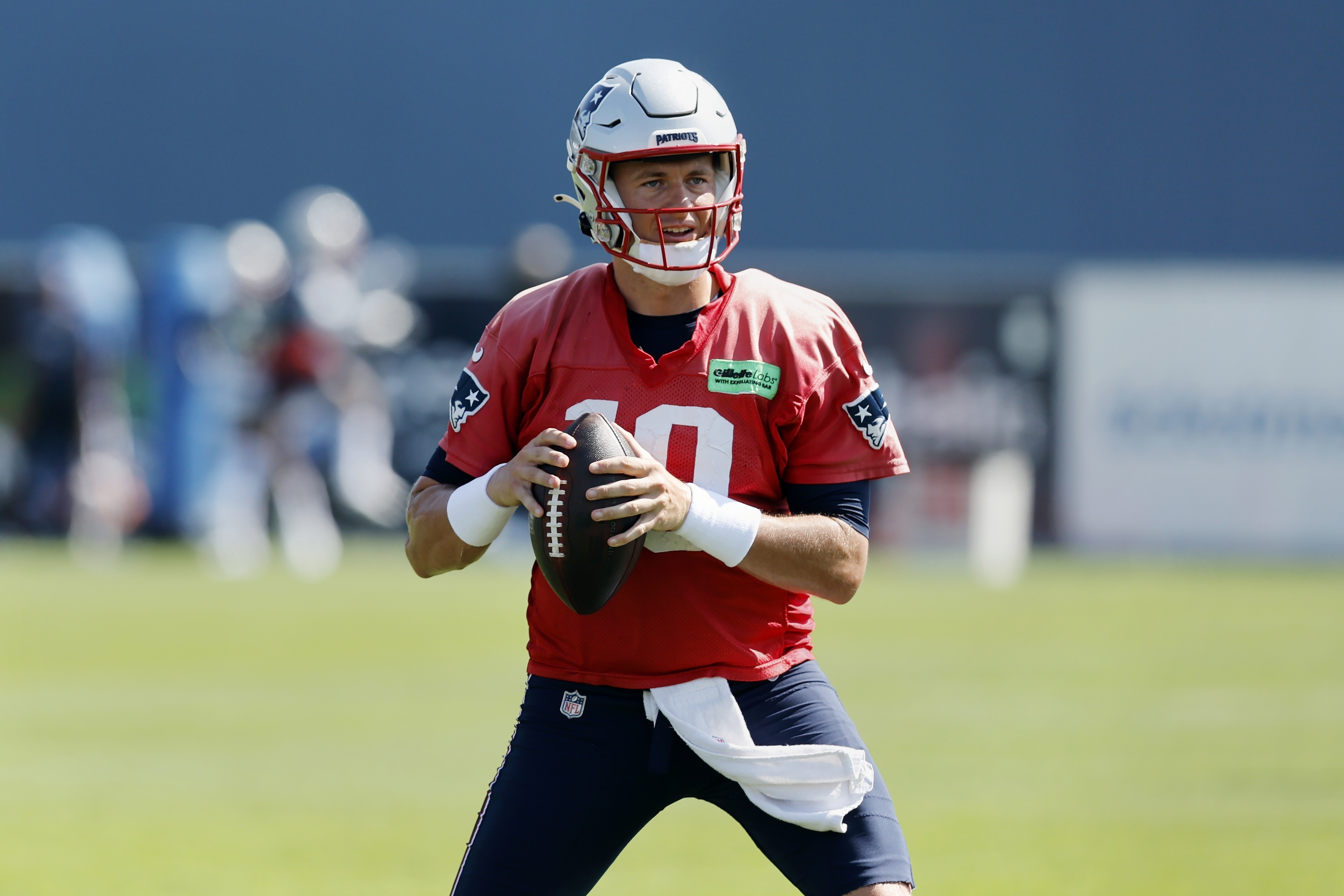 Patriots QB Mac Jones not fretting outbursts: 'I like to show my