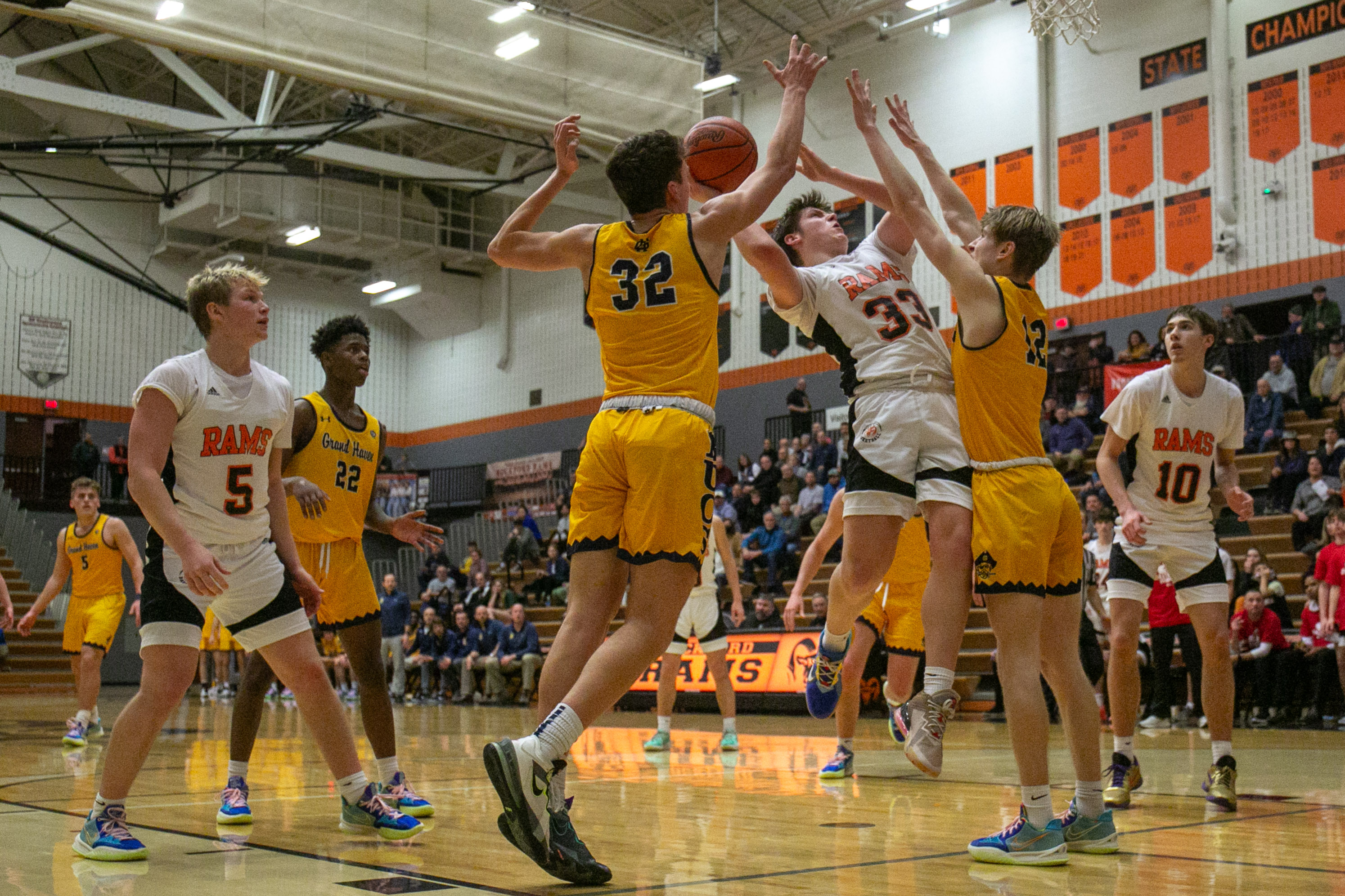 Rockford boys basketball takes on Grand Haven - mlive.com