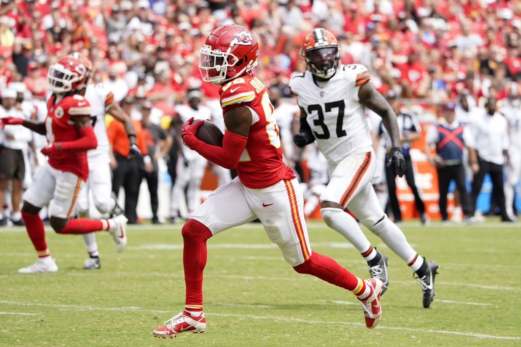 Chiefs preseason star traded to Carolina Panthers for conditional