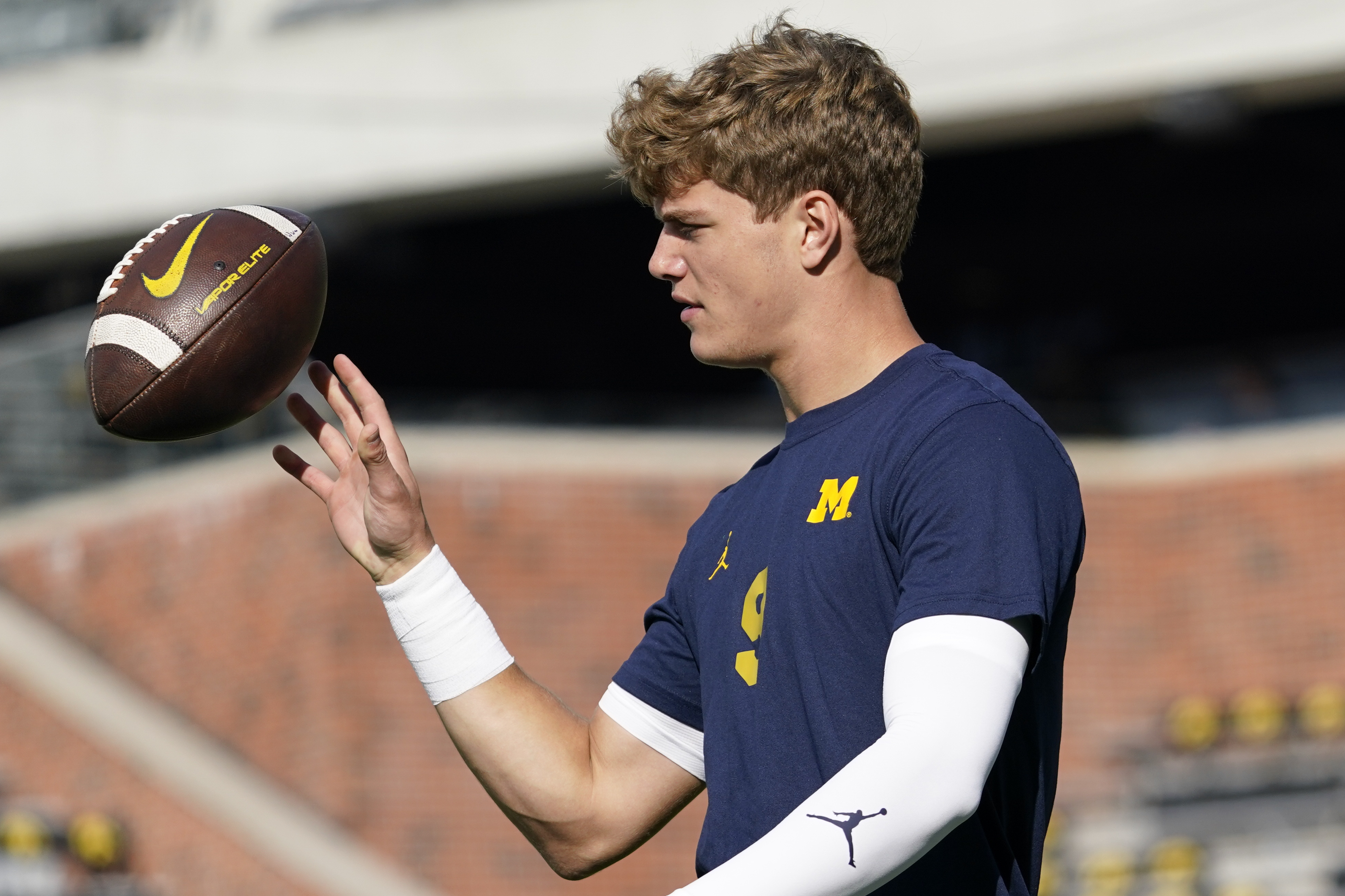 4-Star QB J.J. McCarthy Commits to Michigan over Wisconsin, Northwestern,  More, News, Scores, Highlights, Stats, and Rumors