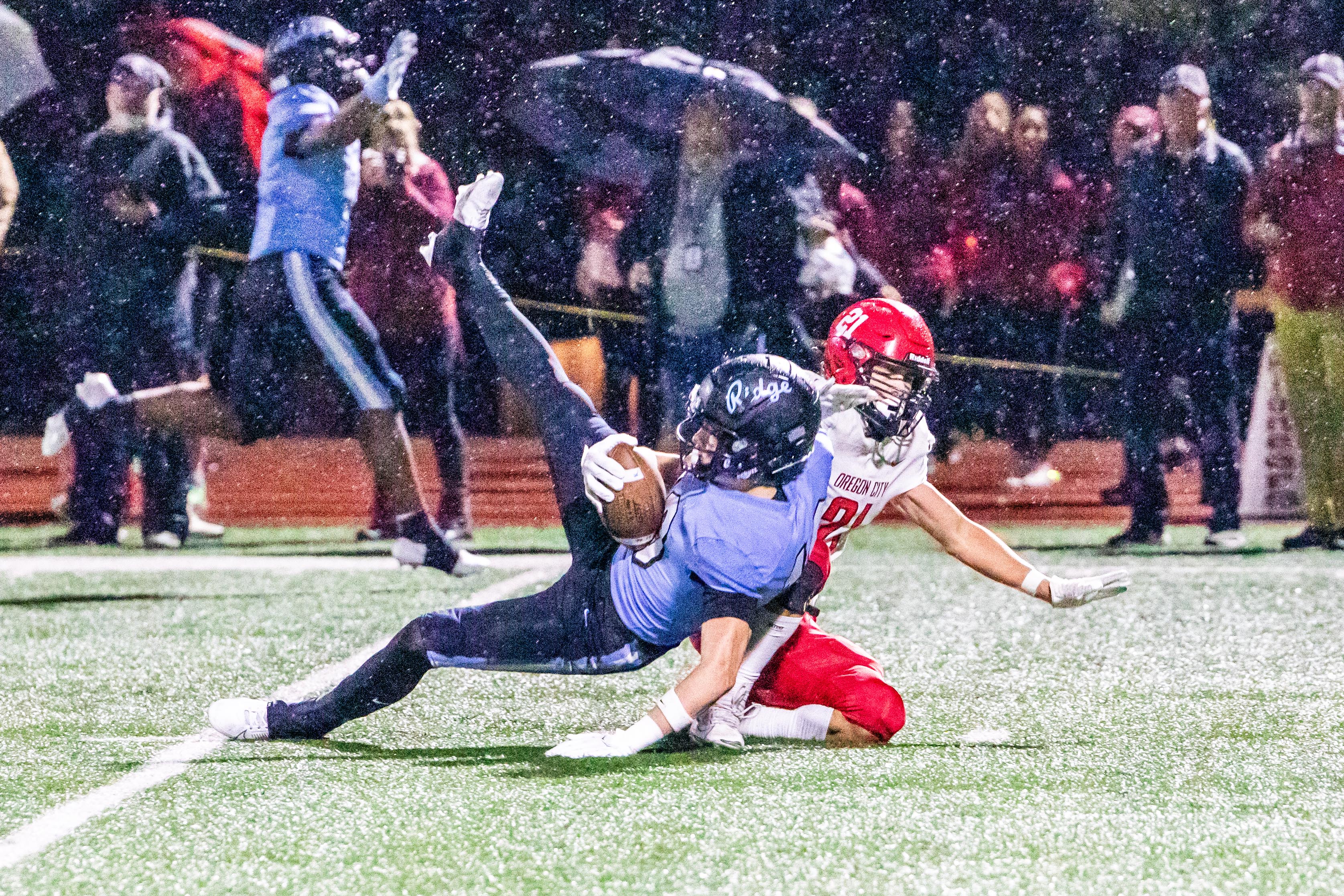 Lake Ridge Pacers Oregon high school football: Lakeridge Pacers vs Oregon City Pioneers ...