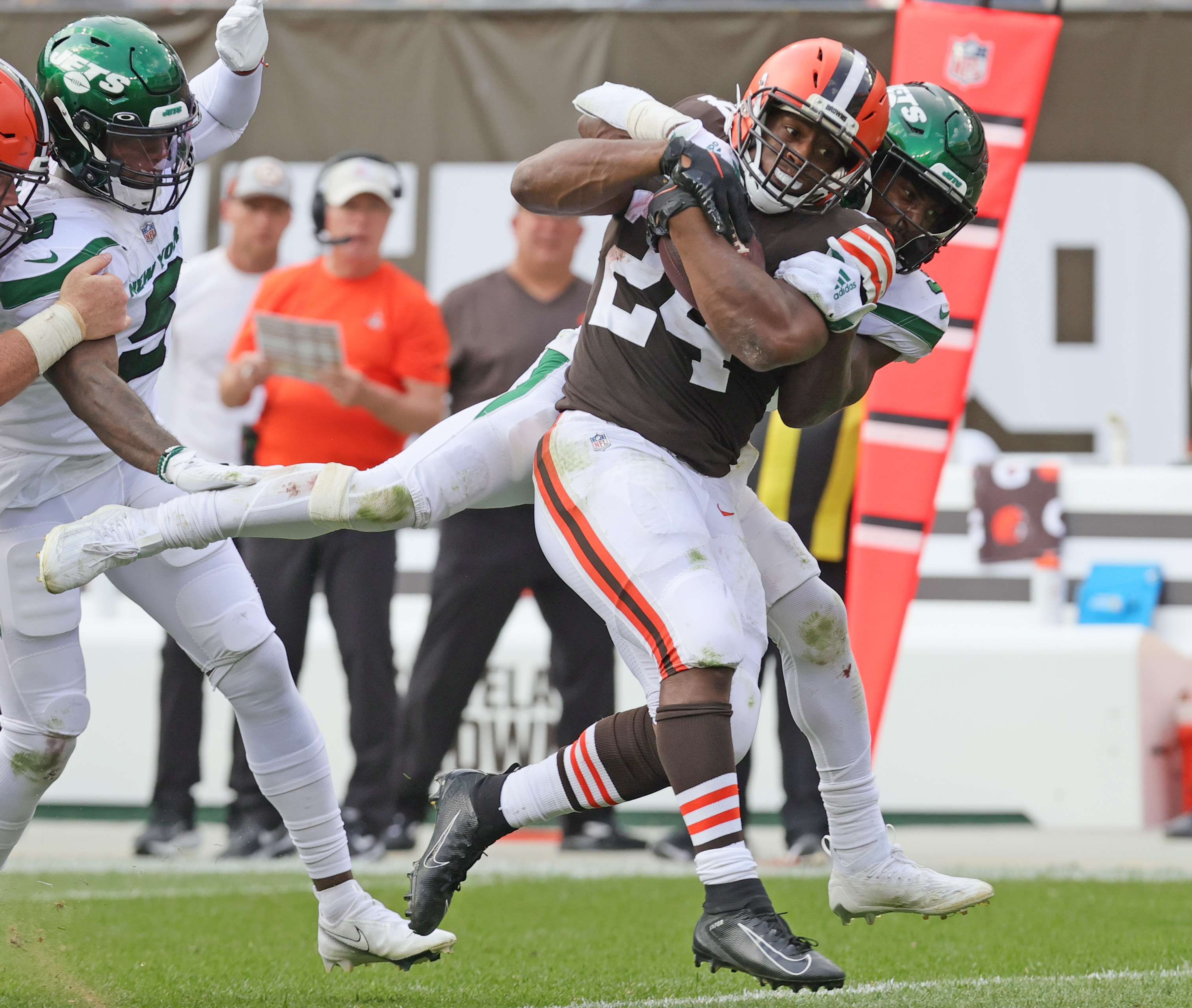 Cleveland Browns running backs Nick Chubb and Kareem Hunt vs. New York Jets,  September 18, 2022 