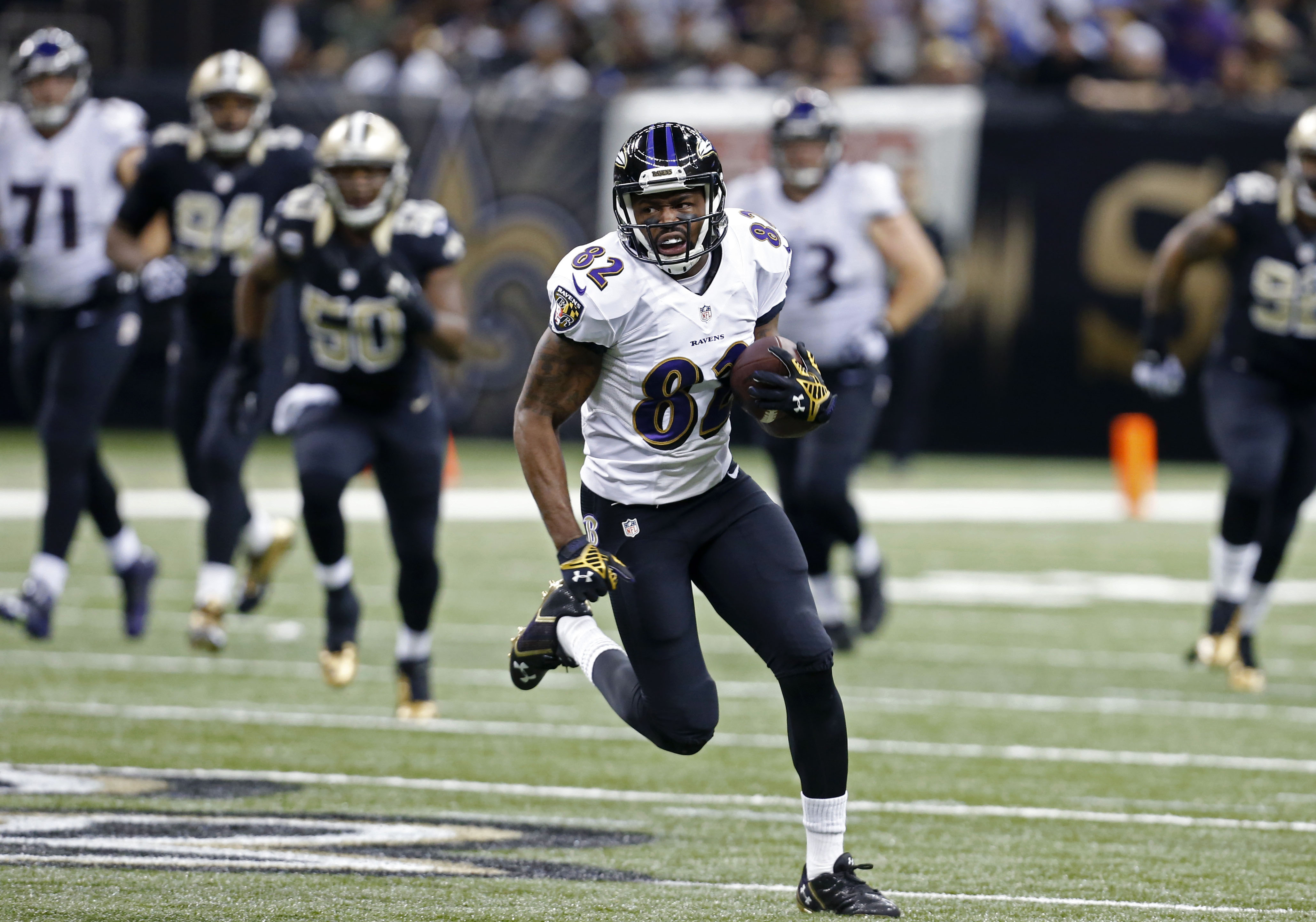 49ers add speedy wide receiver Torrey Smith on day of notable losses