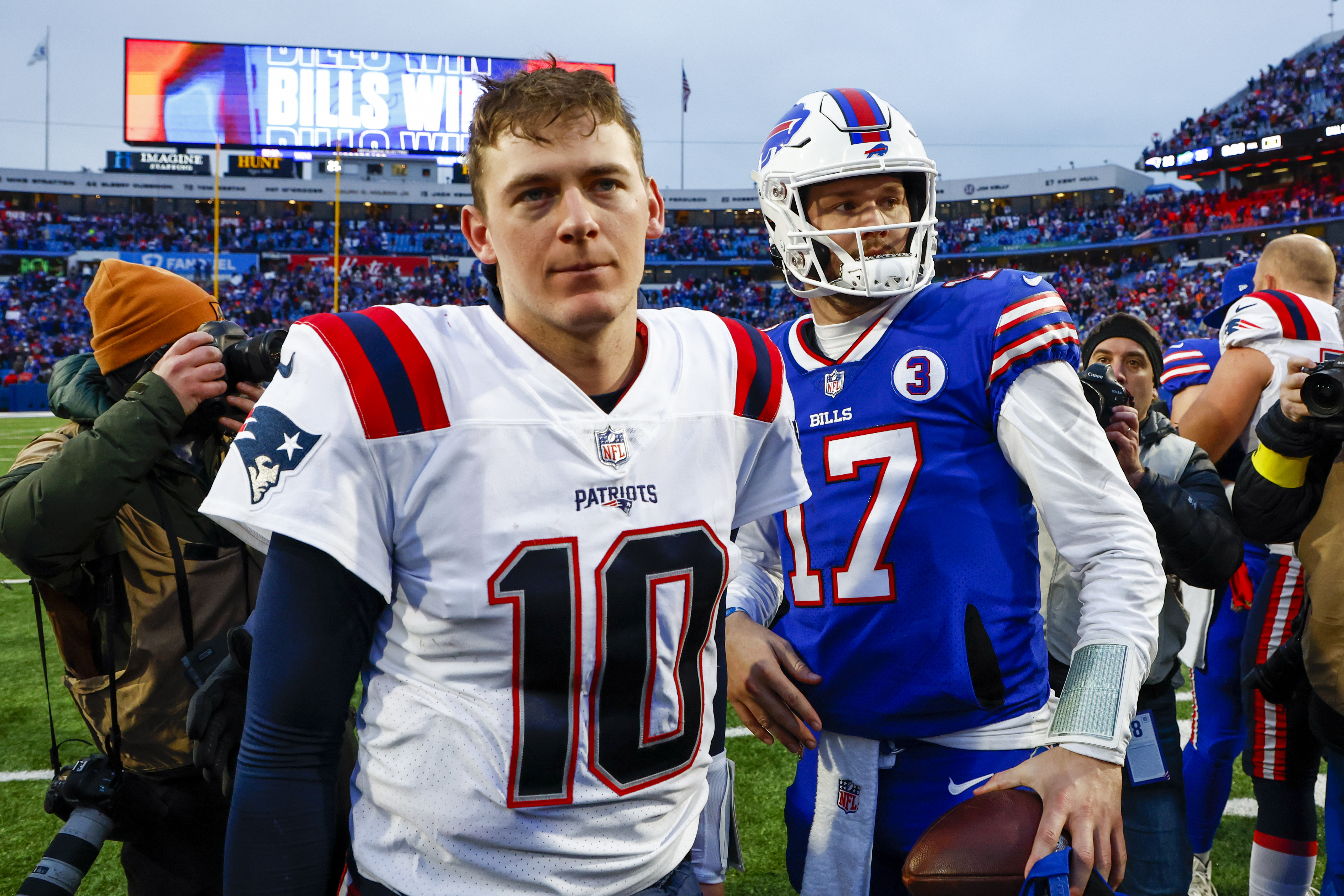 How we see it: News' writers give Buffalo Bills-New England Patriots  predictions