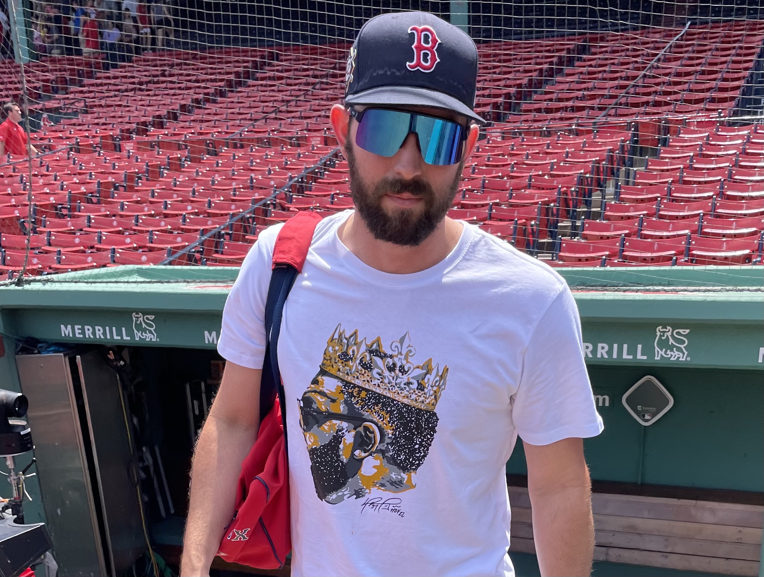 Boston Red Sox wearing David Ortiz (gold crown) T-shirts ahead of his Hall  of Fame induction 