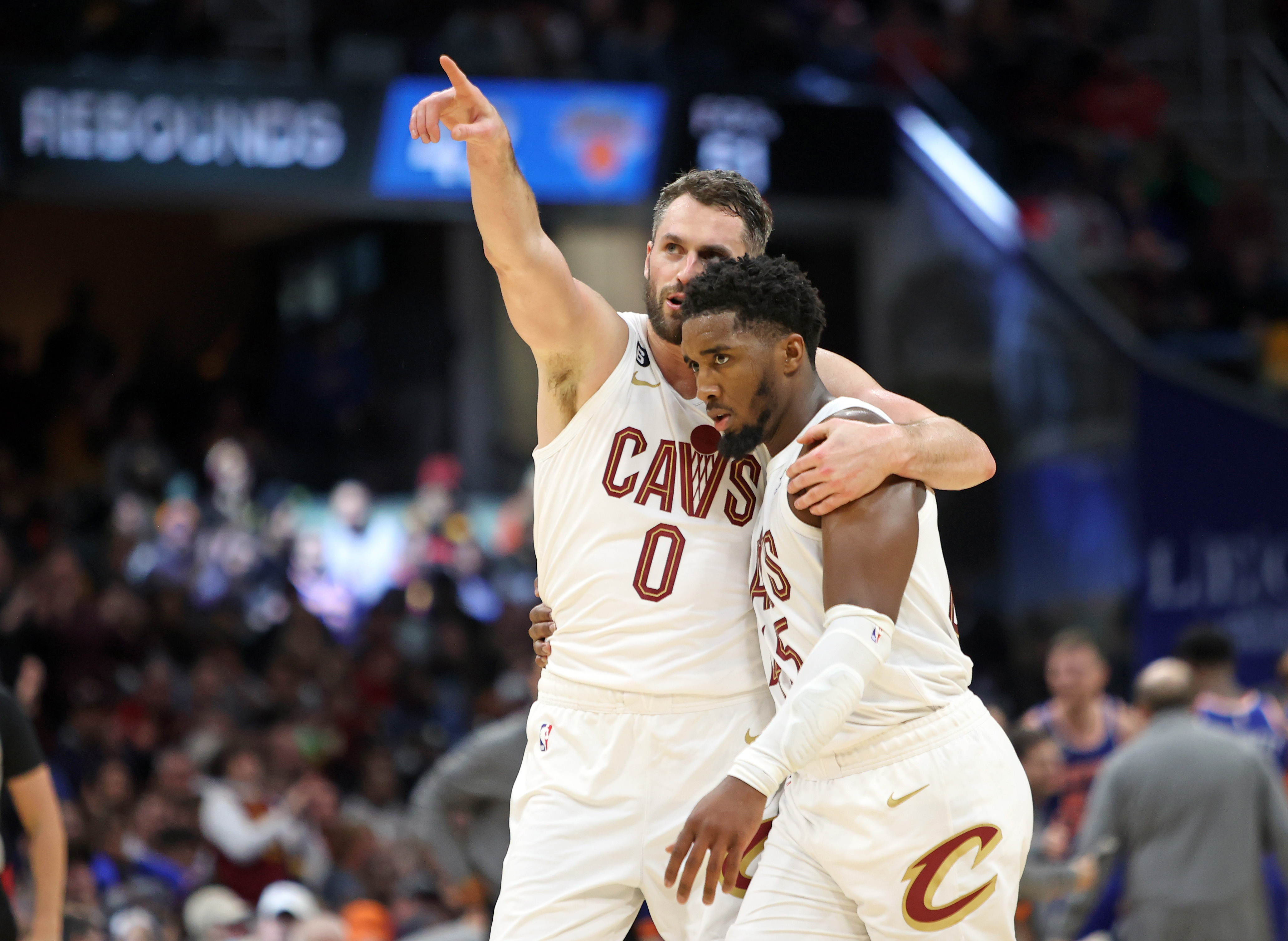 Kevin Love says he'll play for Cavaliers next year