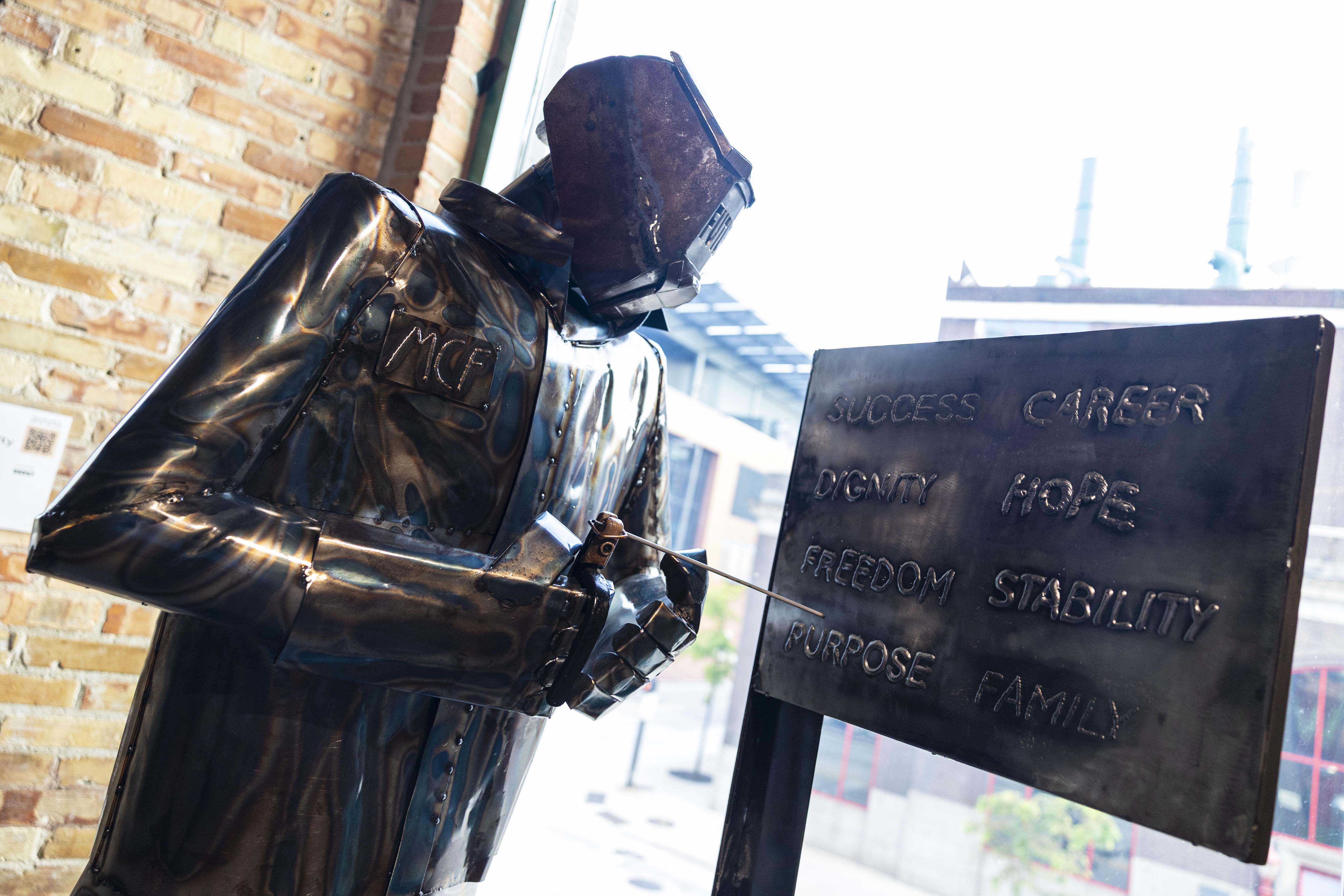 30 Michigan inmates work together to create welded ArtPrize