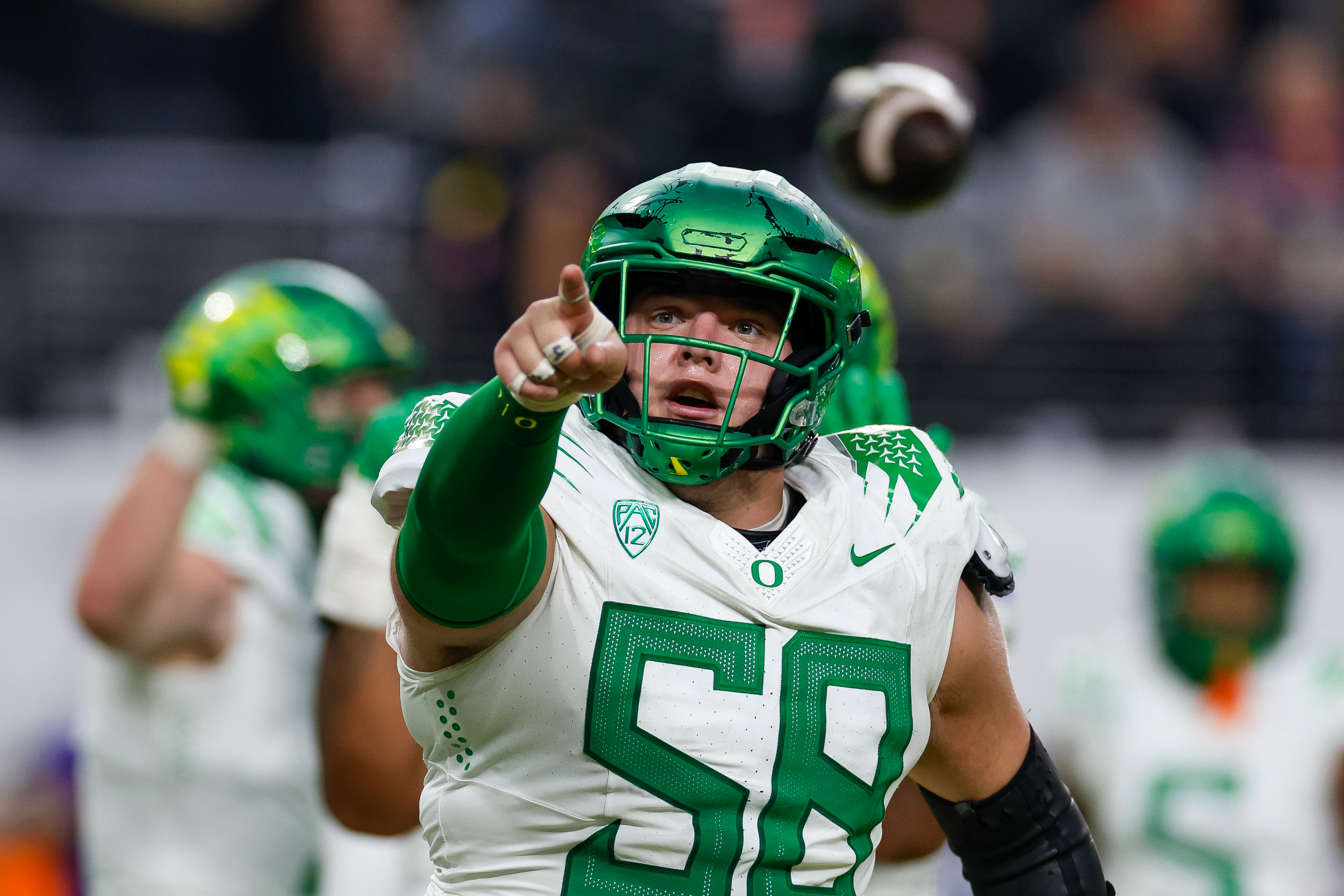 Oregon center Jackson Powers-Johnson selected by Las Vegas Raiders with No.  44 pick in NFL draft - oregonlive.com