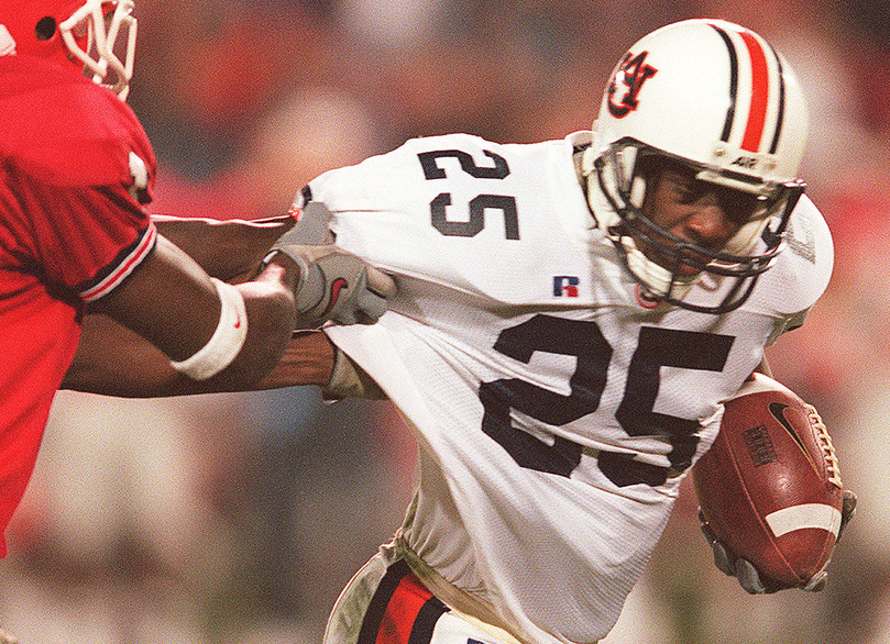 Bo Jackson dove with Auburn diving team